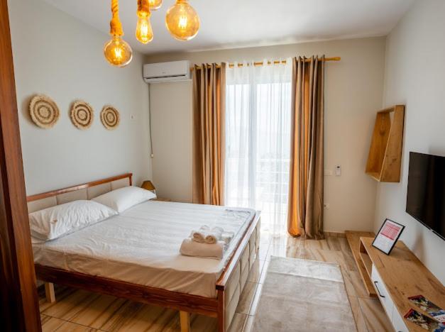 Sunset Apartment 11