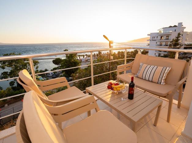 Sunset Apartment 11