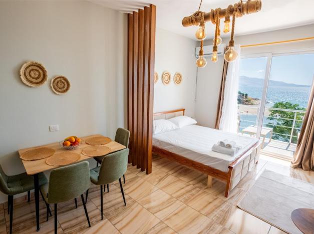 Sunset Apartment 11