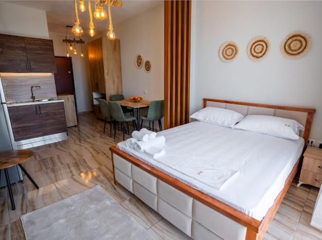 Sunset Apartment 11
