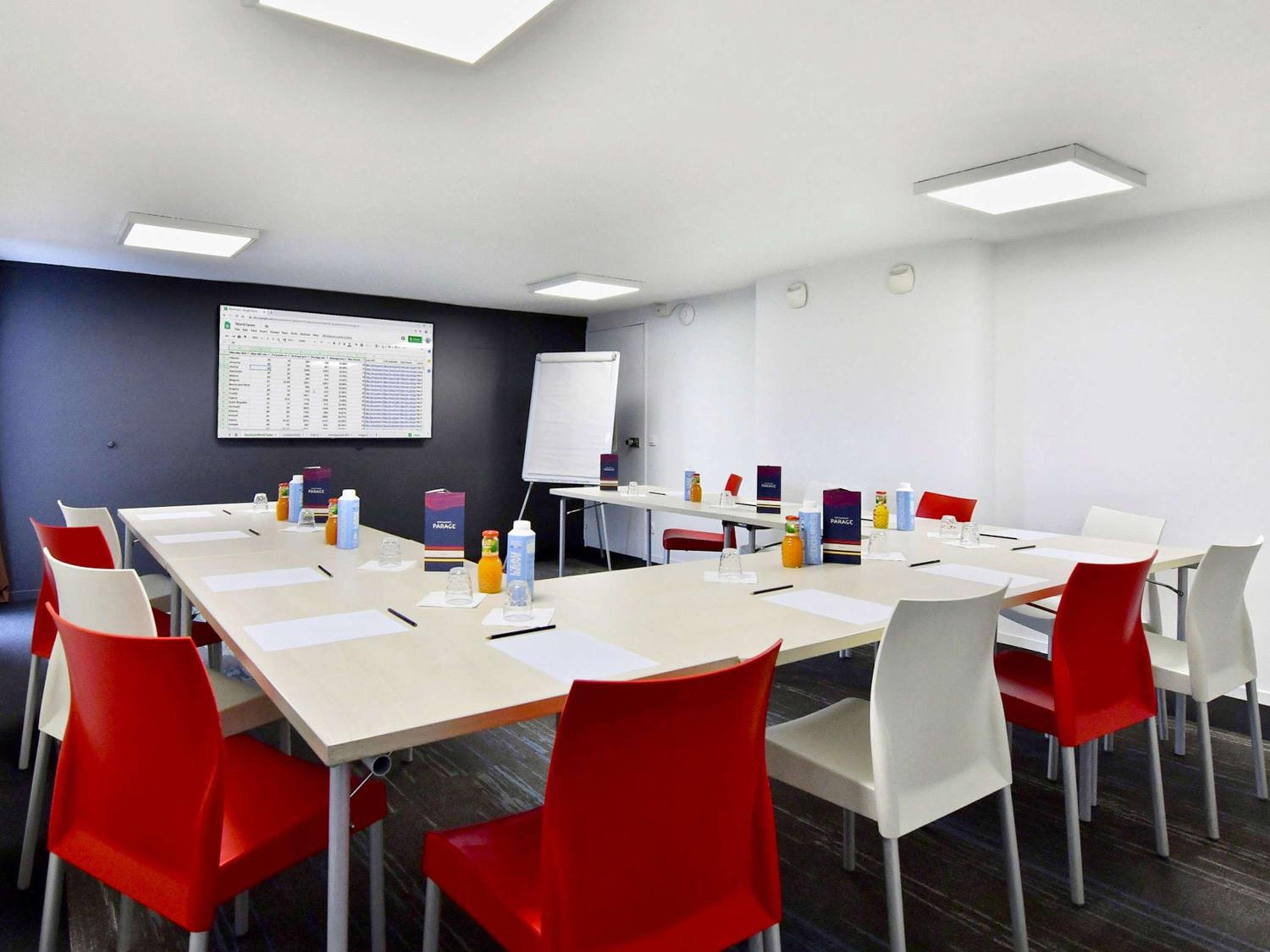 Brest Vacations - ibis Brest Kergaradec - Property Image 5