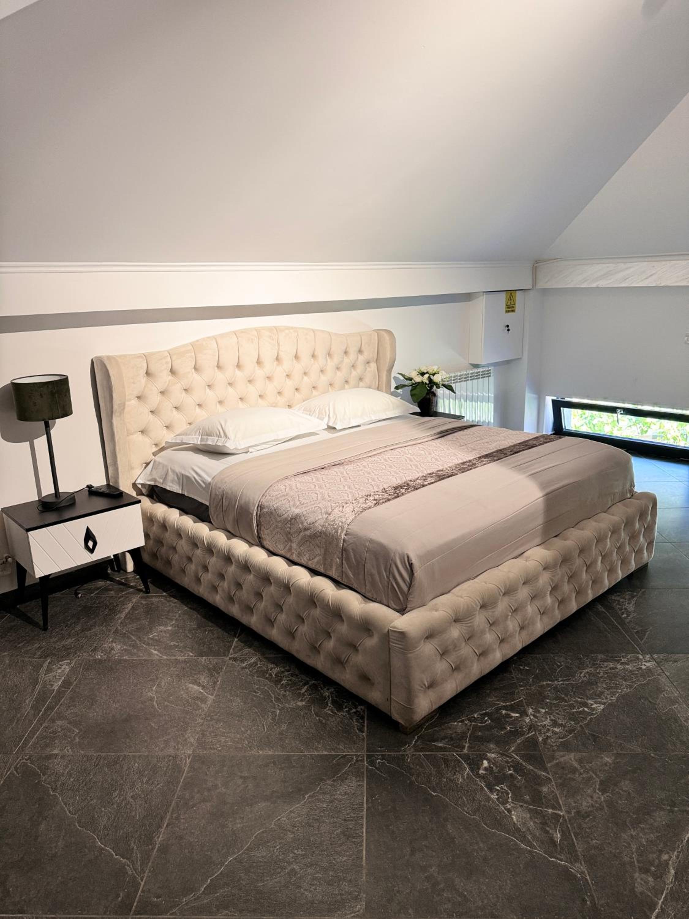 CENTRAL LUXURy REZIDENCE view 4