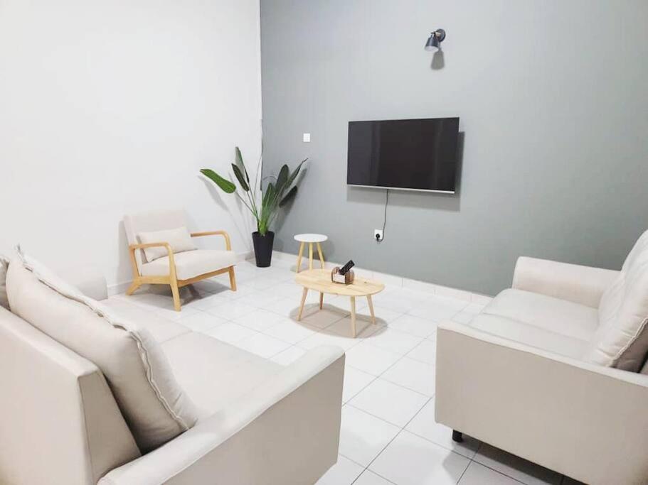 IPOH MENGLEMBU LOHAS 4BR3Bath14 PAX photo 3