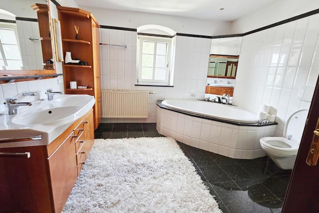Room in a Farm Residence Austria - Shared Bathroom