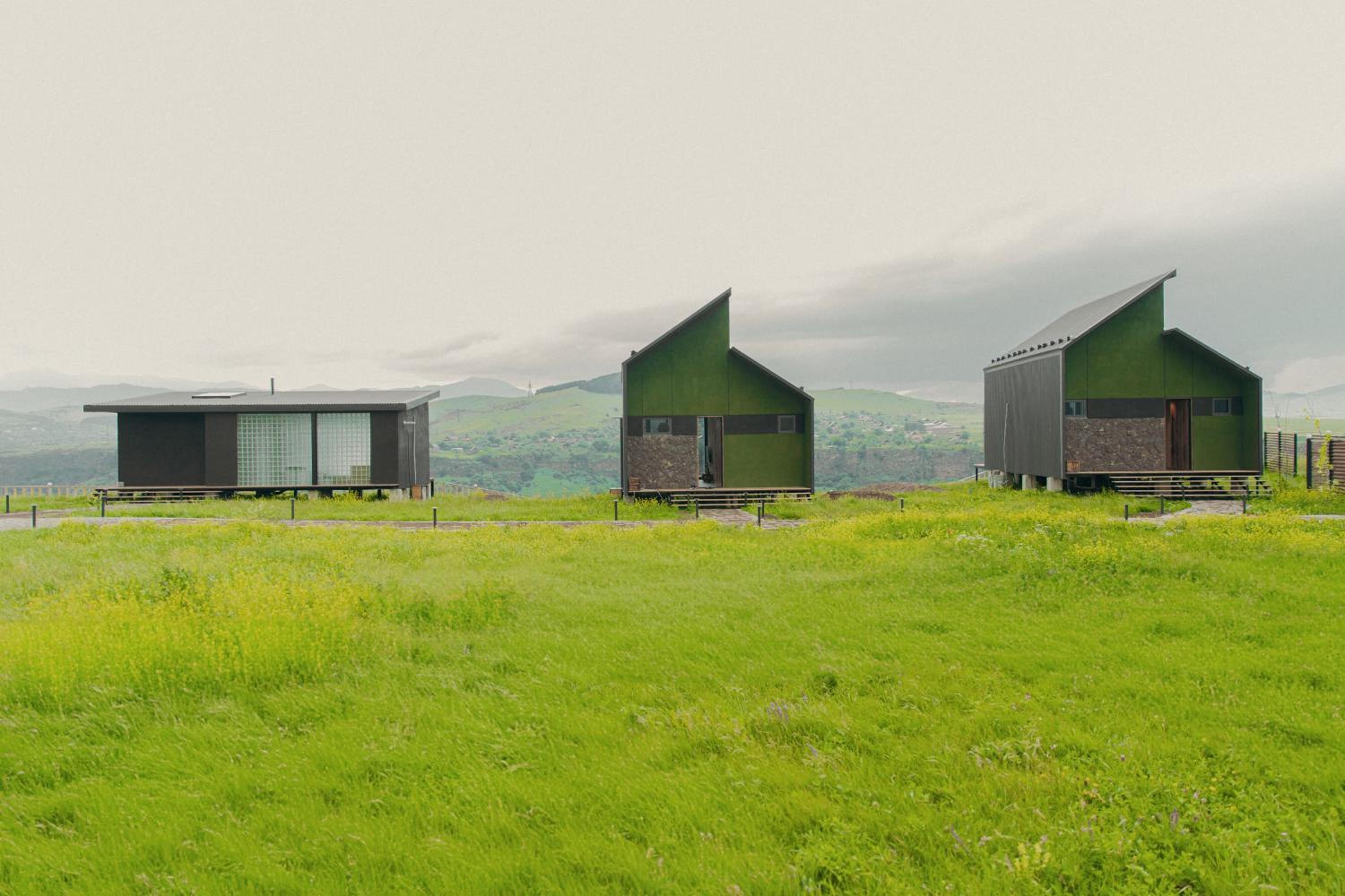 Aura Village - Cottages near Dsegh