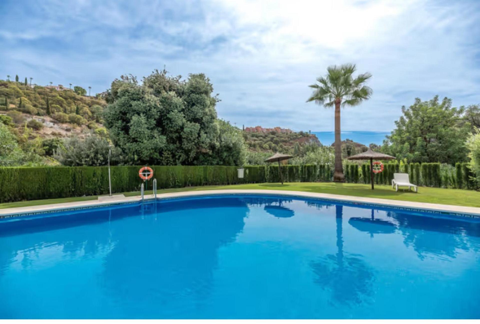2 Bedrooms - Sleeps 4 - Garden and Pool with View photo 2