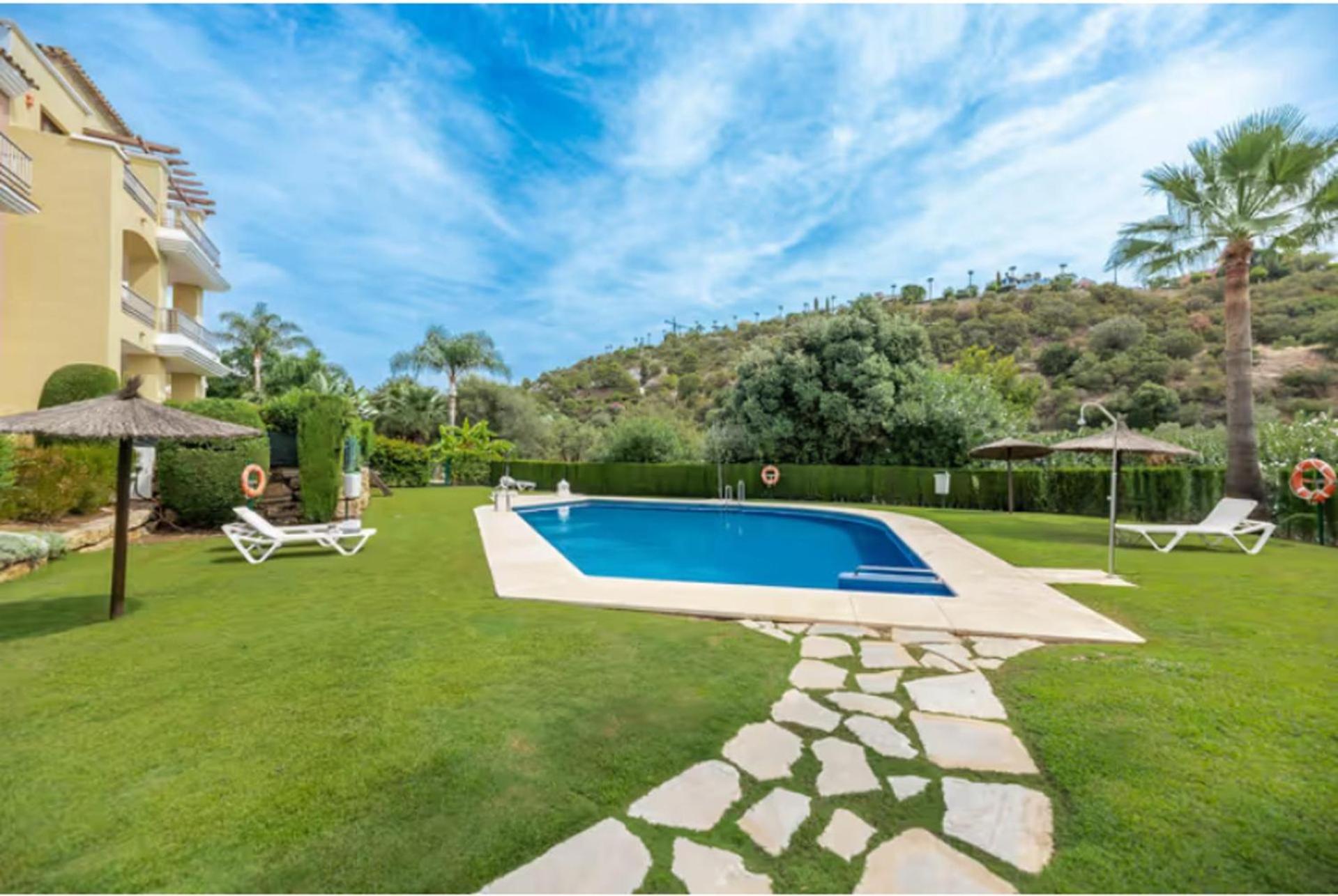 2 Bedrooms - Sleeps 4 - Garden and Pool with View photo 3