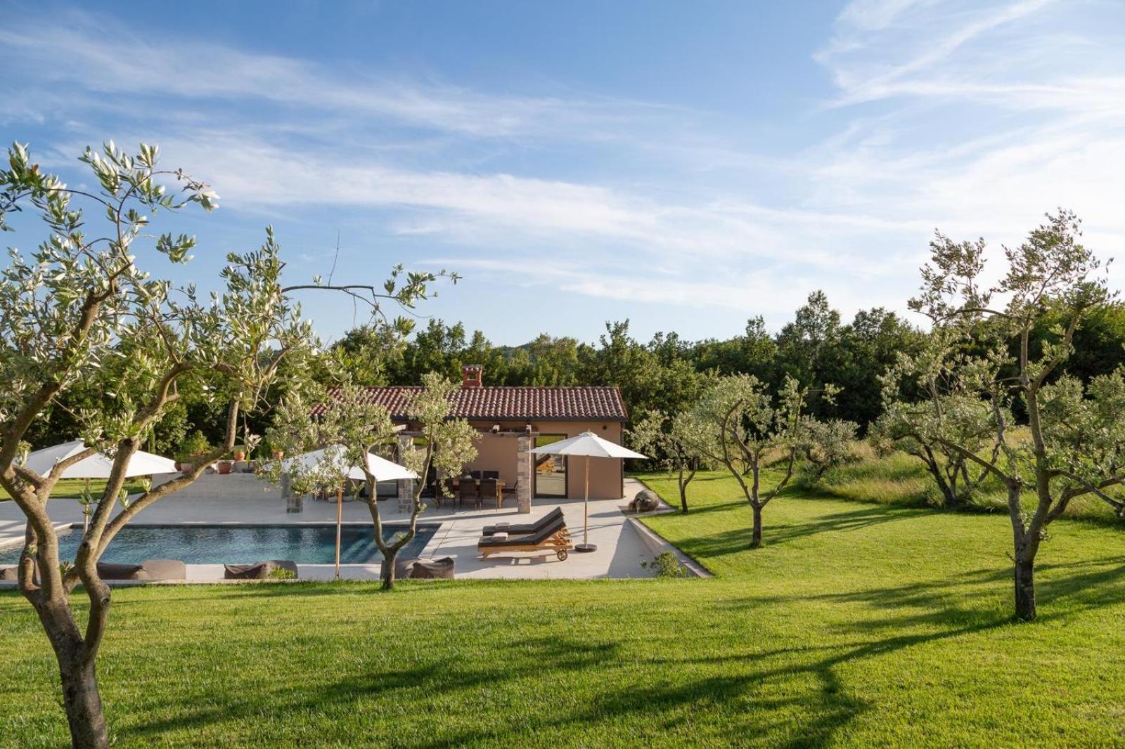 Villa Bagnoli view 5