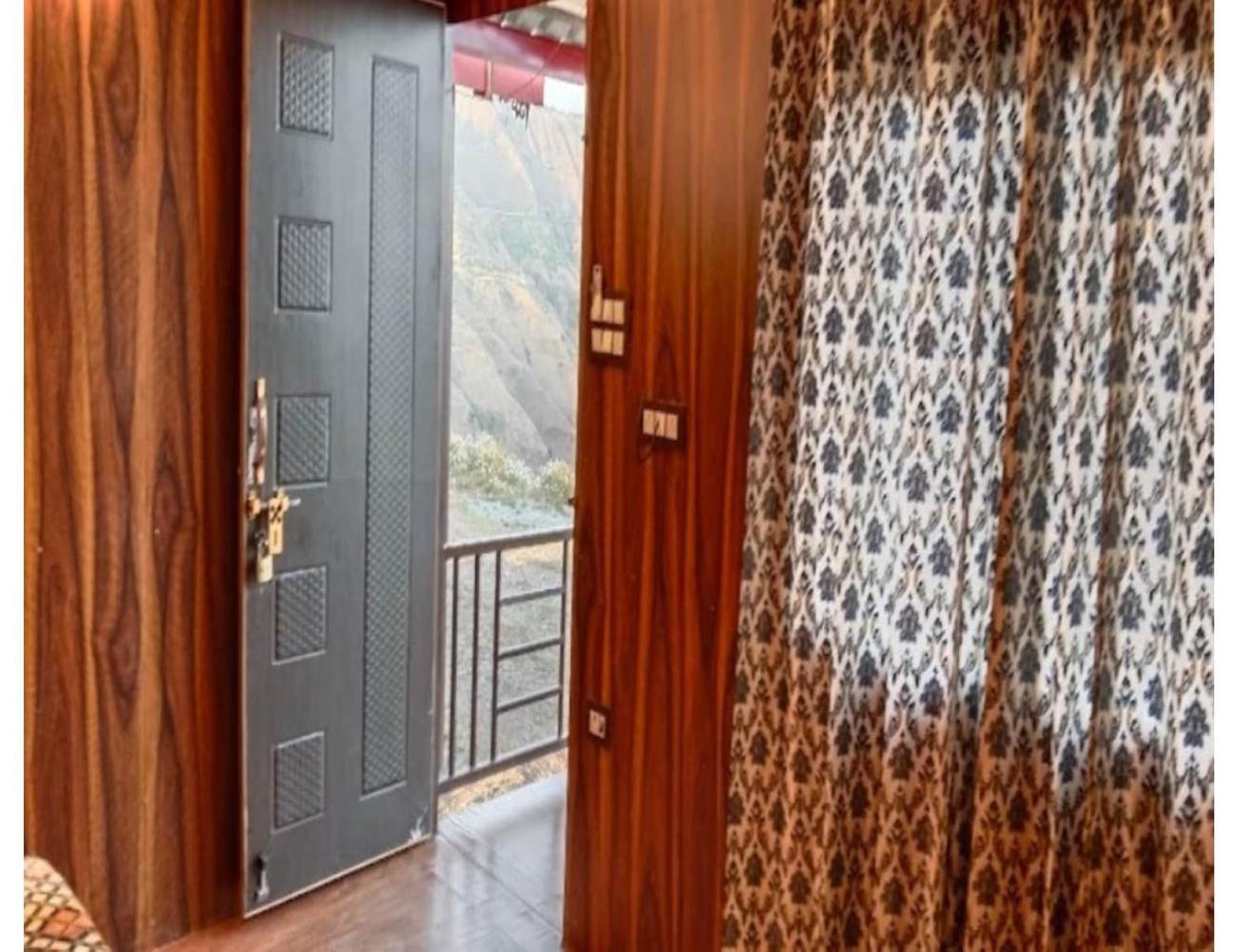 Hotel Pacific Resort & Spa, Chakrata view 3