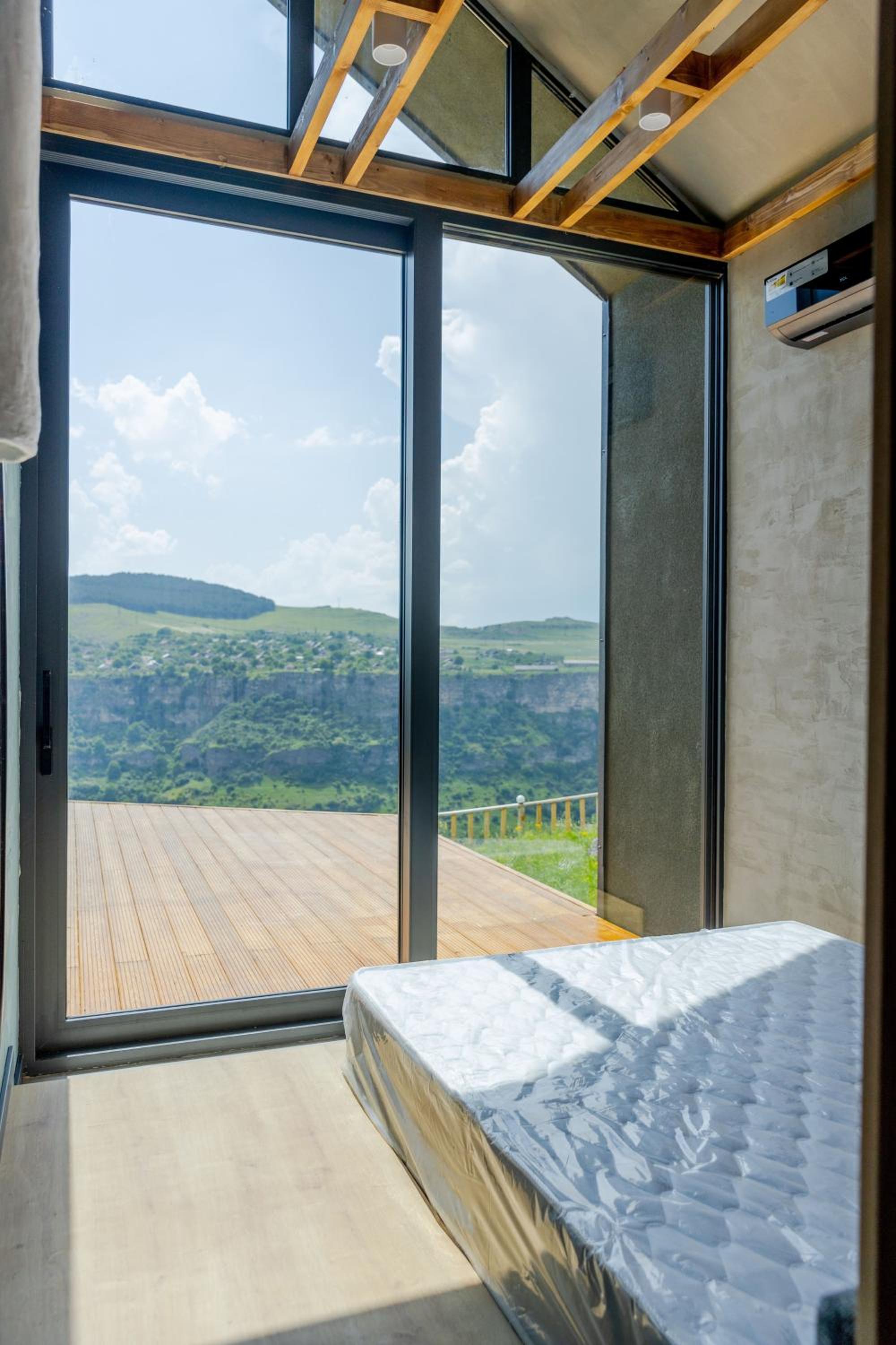 Aura Village - Cottages near Dsegh