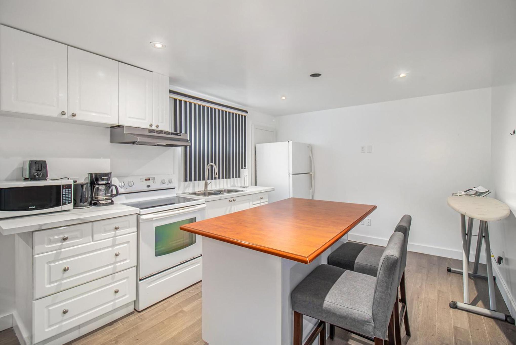 Lovely Room 4mins from Gatineau-Ottawa Airport