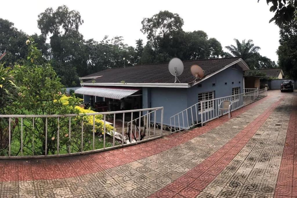 Grande maison sur 28 novembre
