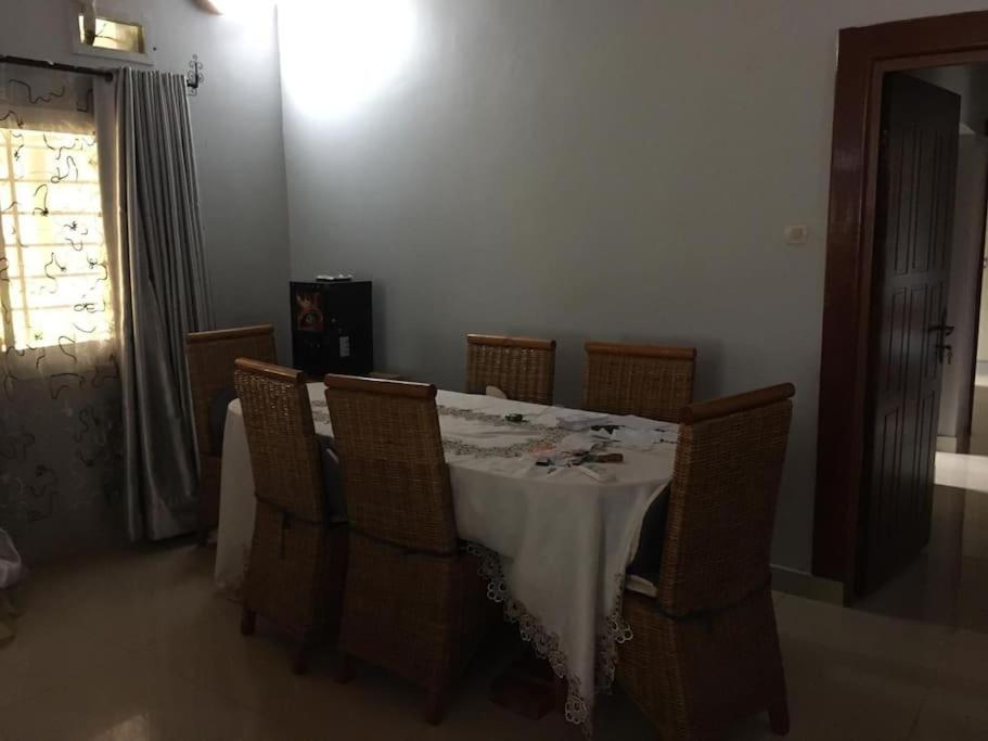 Grande maison sur 28 novembre