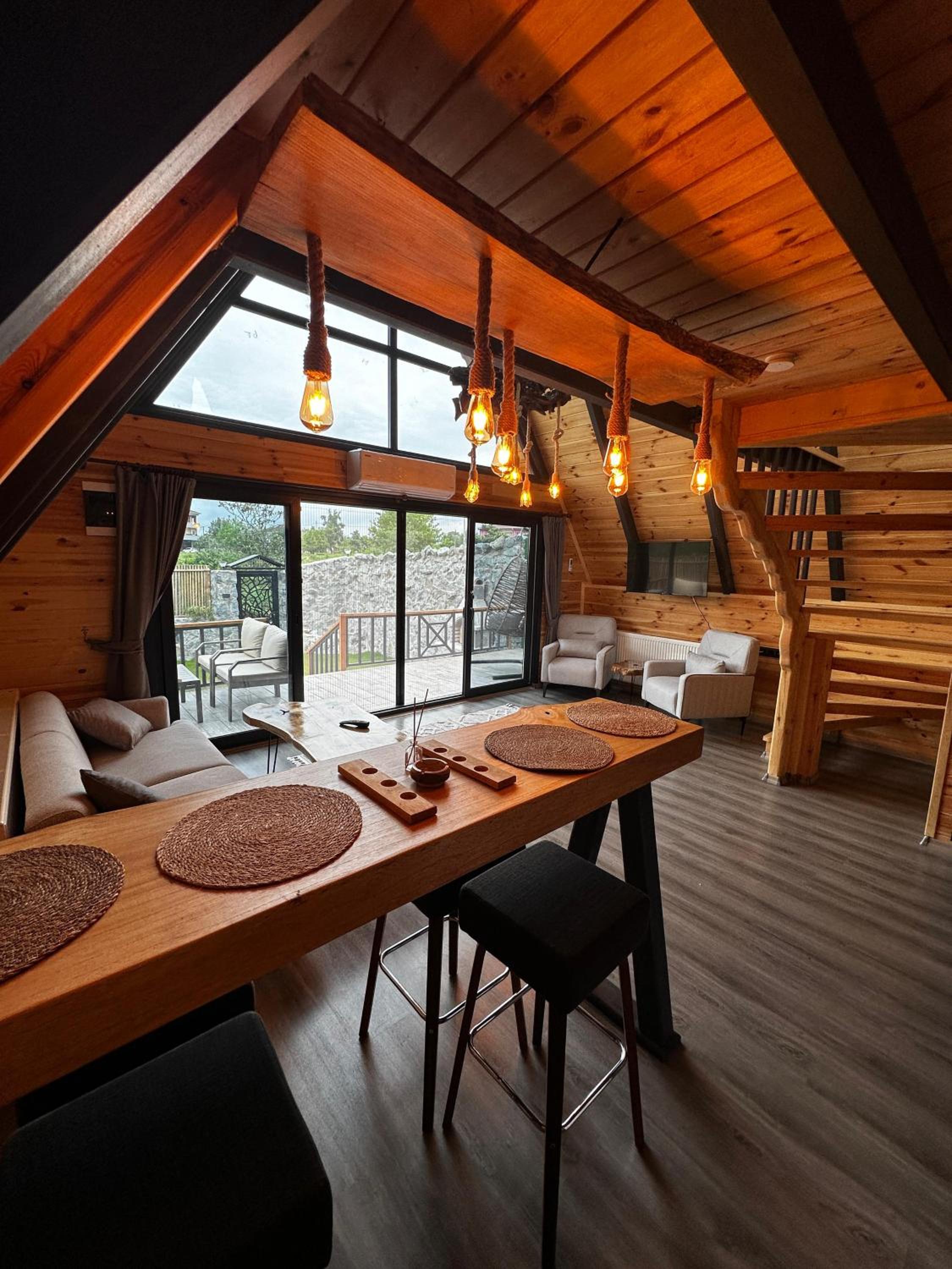 Peleri Suit Bungalow