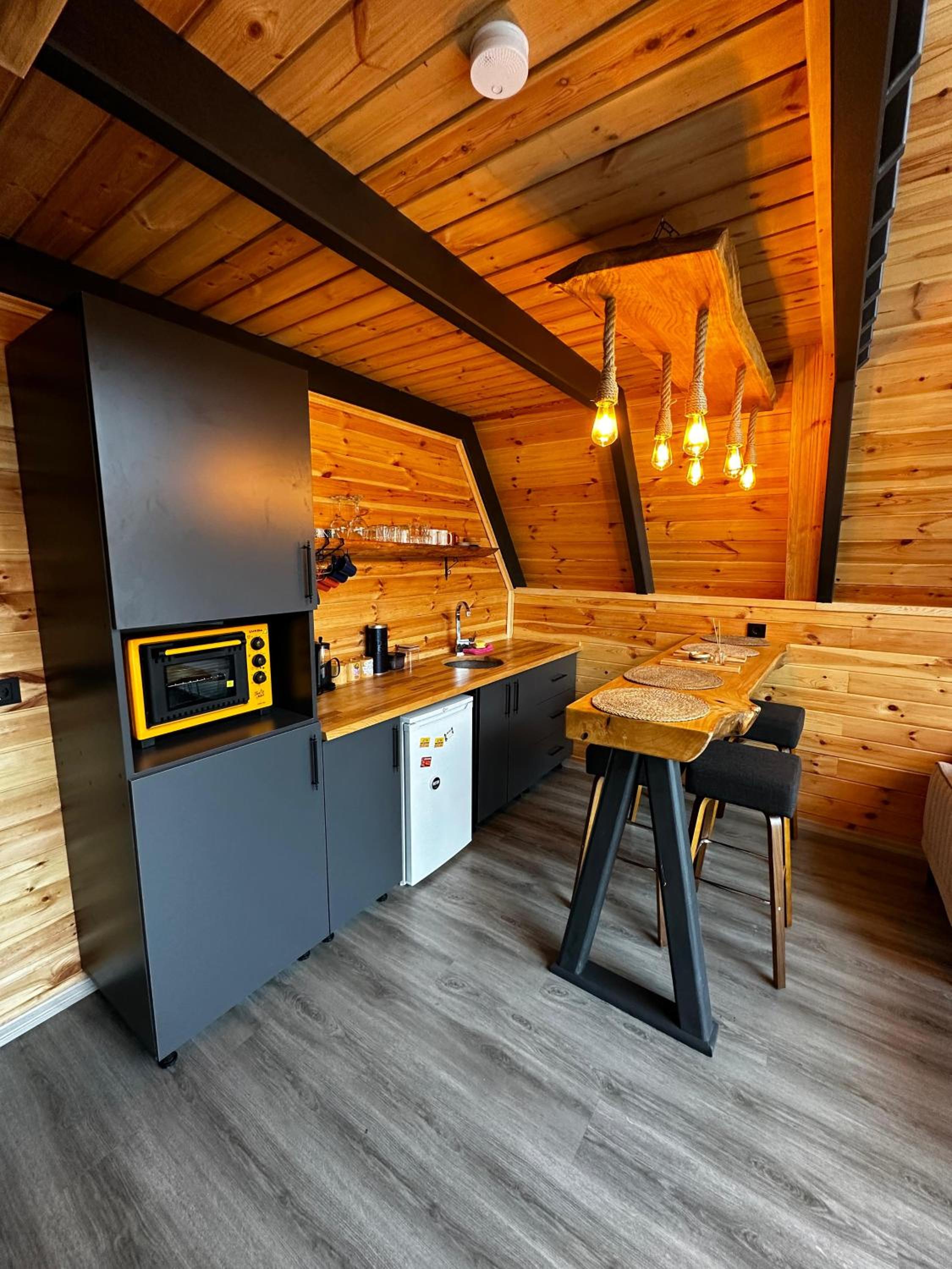 Peleri Suit Bungalow