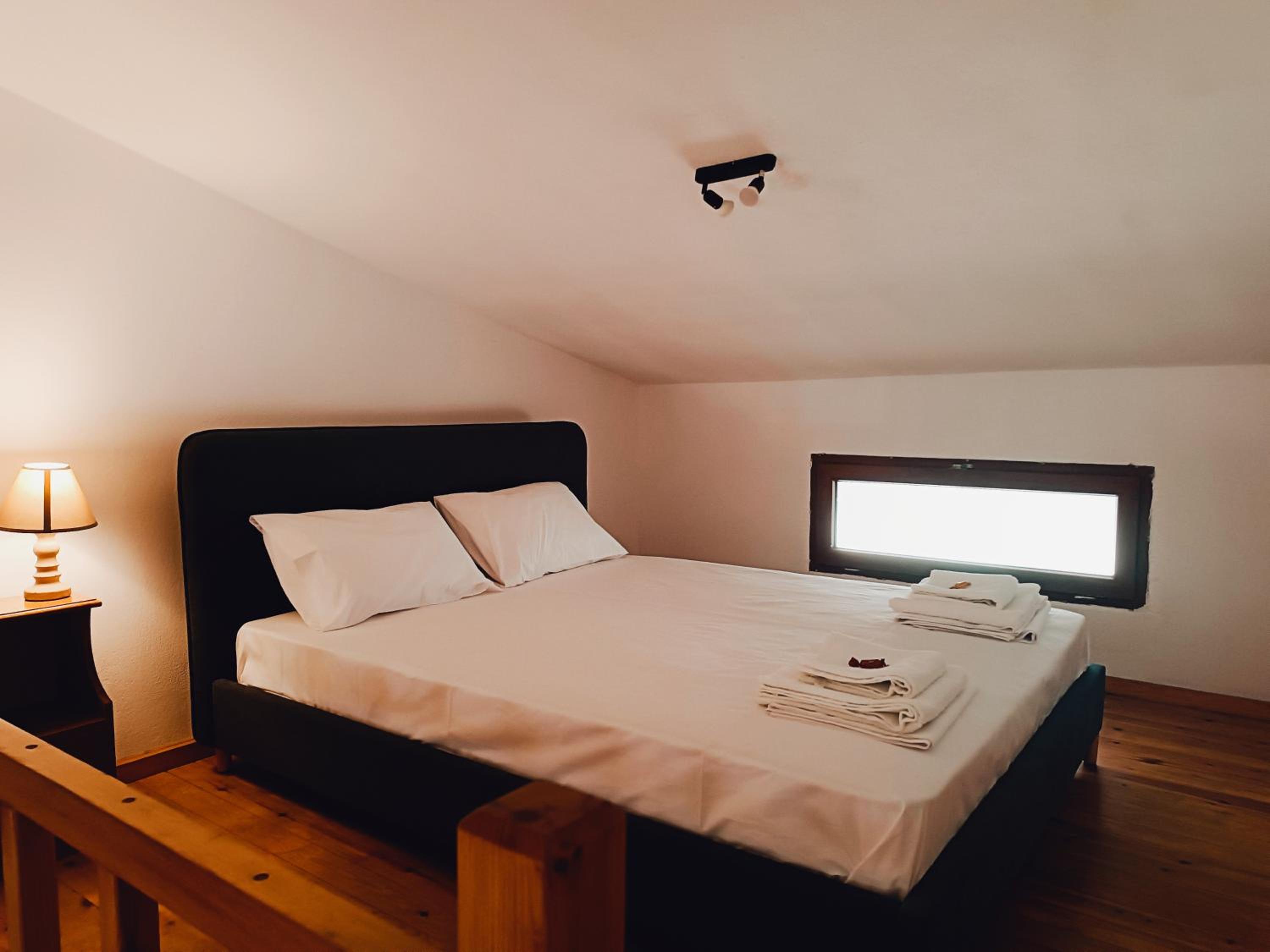 Votsalo Skiathos Apartments