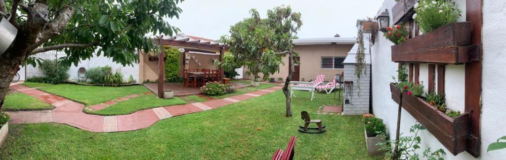 La casita de Sue solo para familias reserva solo con seña
