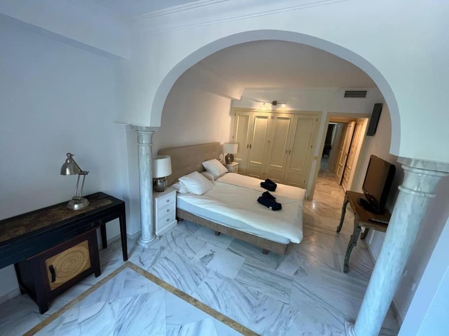 hotel room