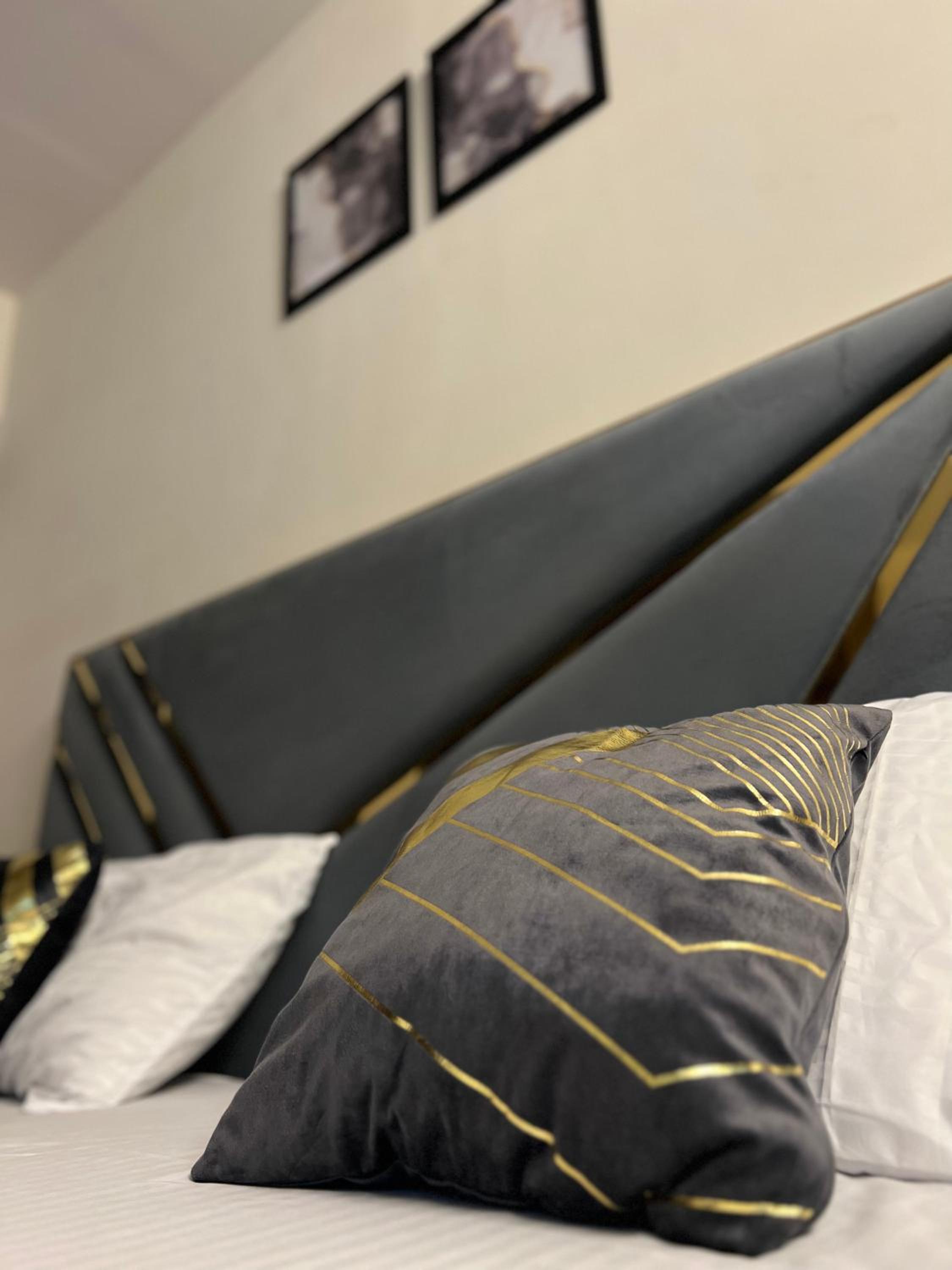 Luxury Versace Apartment Islamabad Netflix Secure