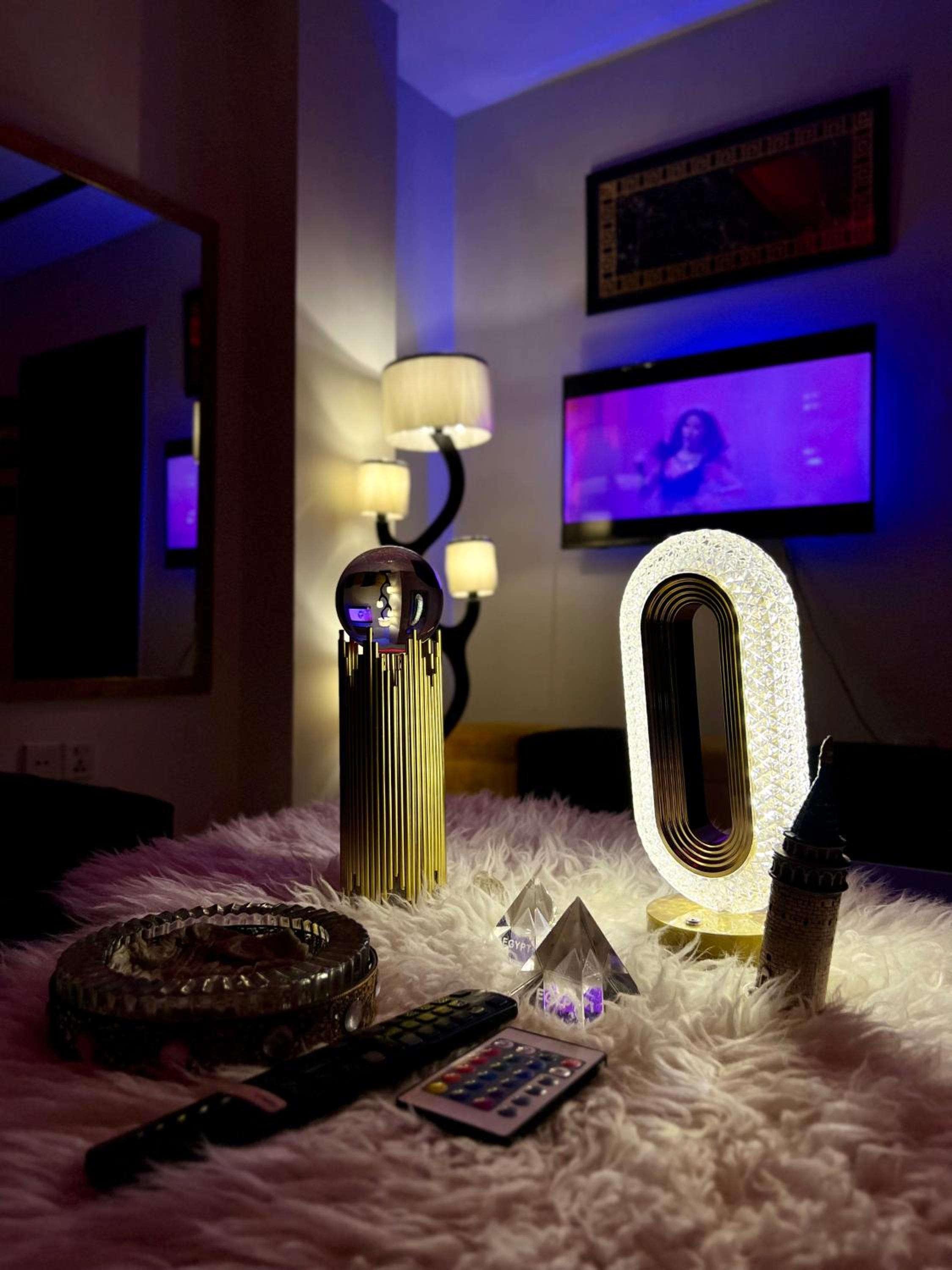 Luxury Versace Apartment Islamabad Netflix Secure