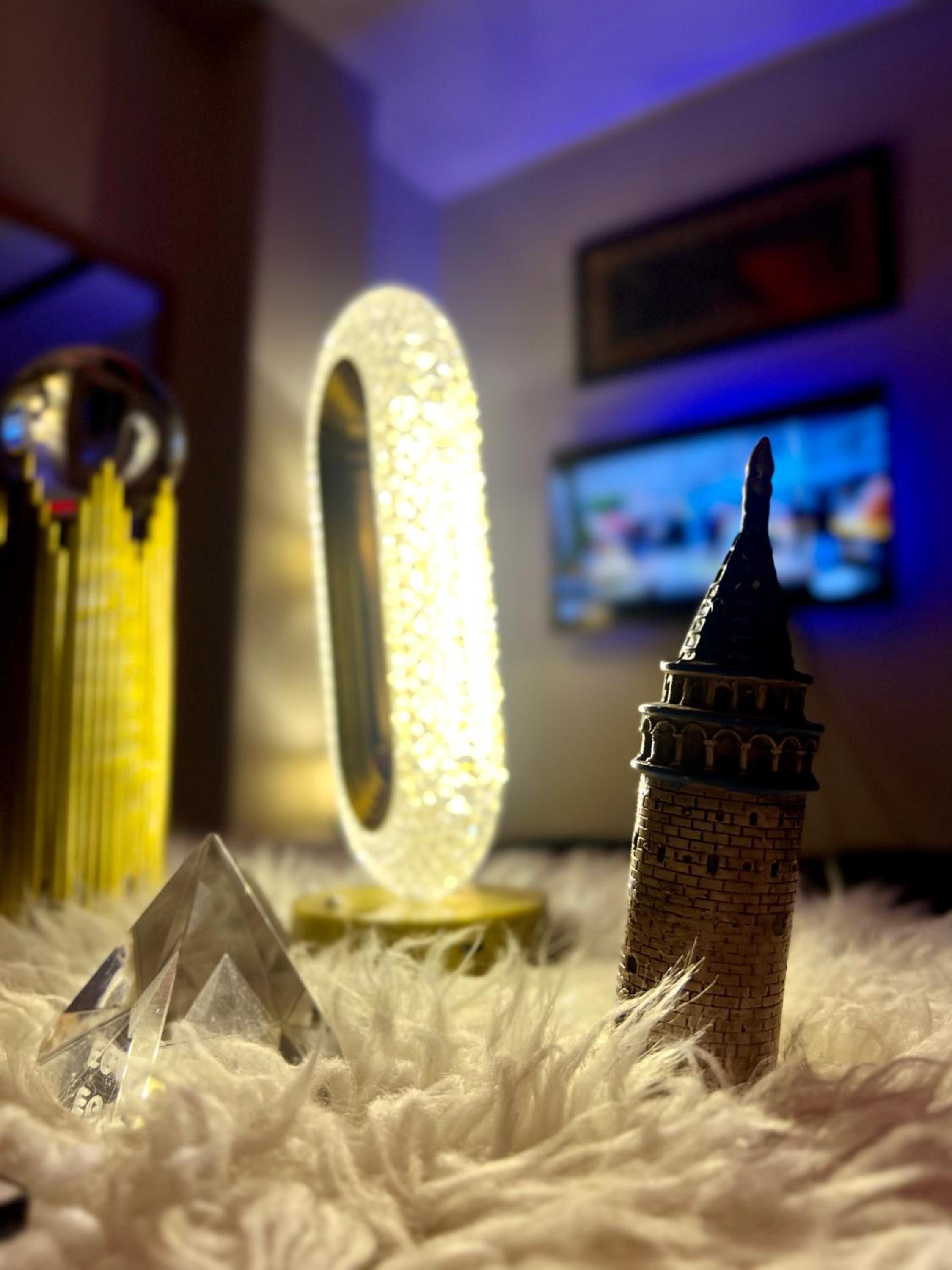 Luxury Versace Apartment Islamabad Netflix Secure
