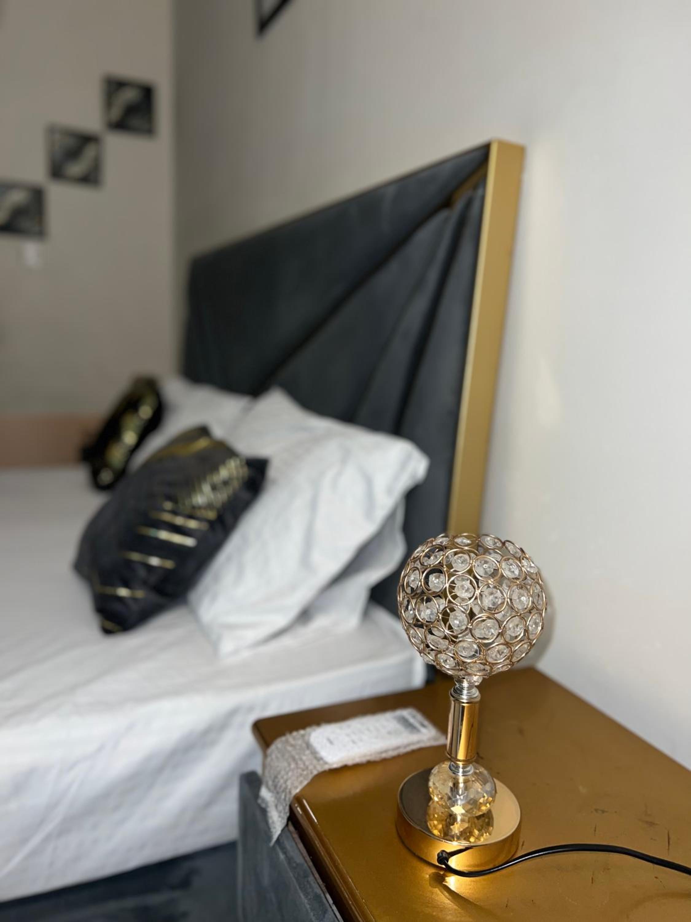 Luxury Versace Apartment Islamabad Netflix Secure