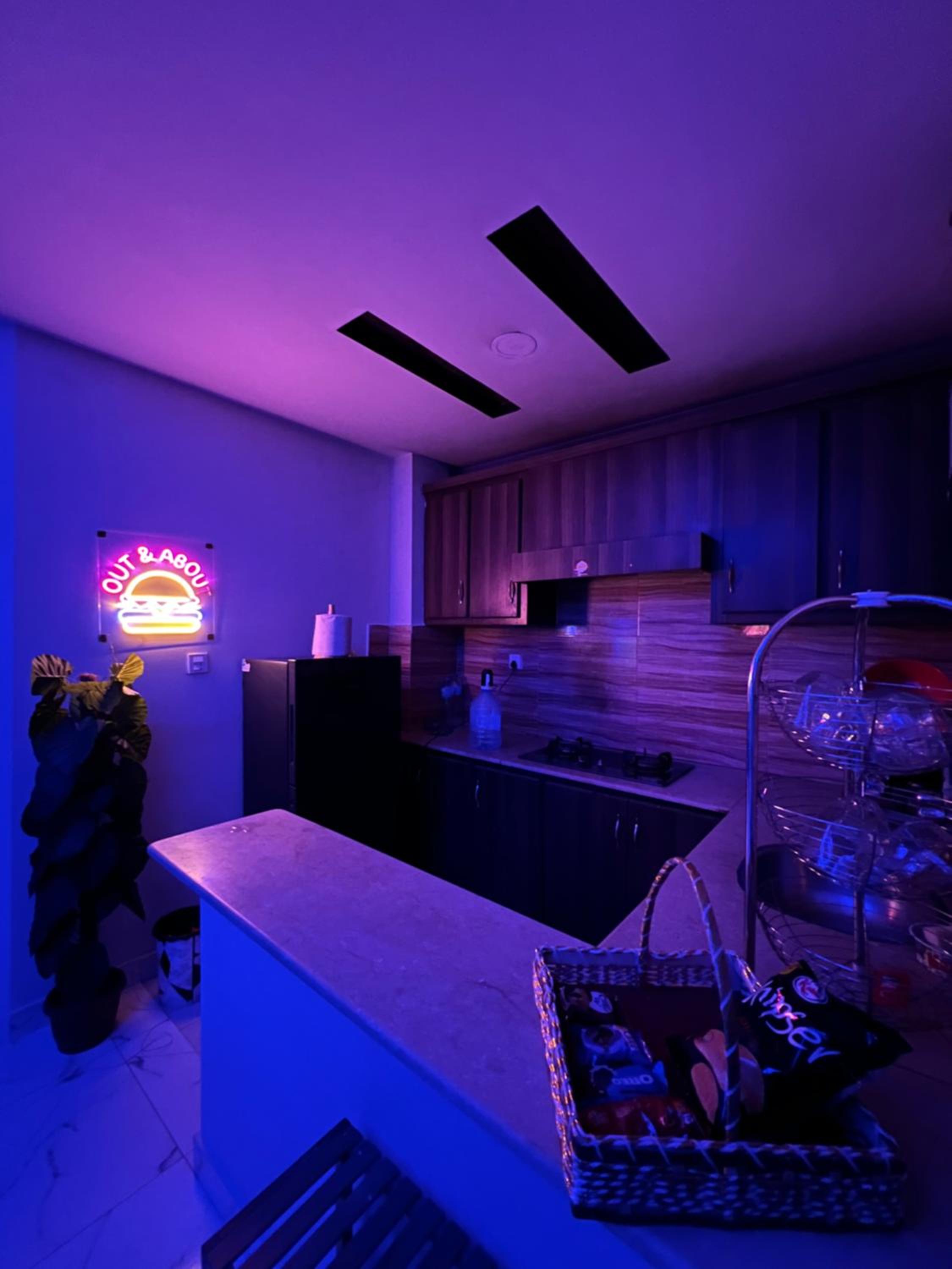 Luxury Versace Apartment Islamabad Netflix Secure