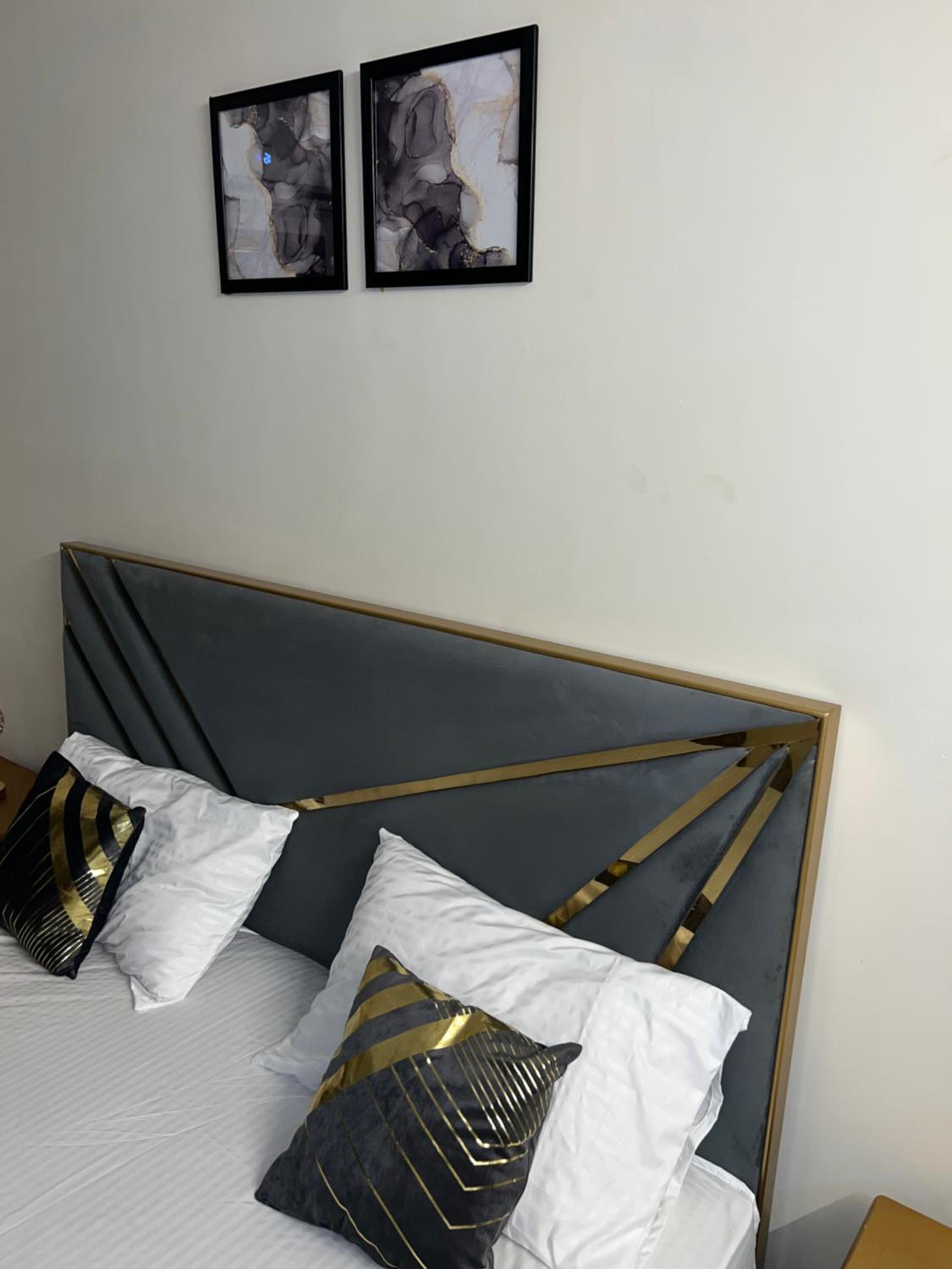 Luxury Versace Apartment Islamabad Netflix Secure