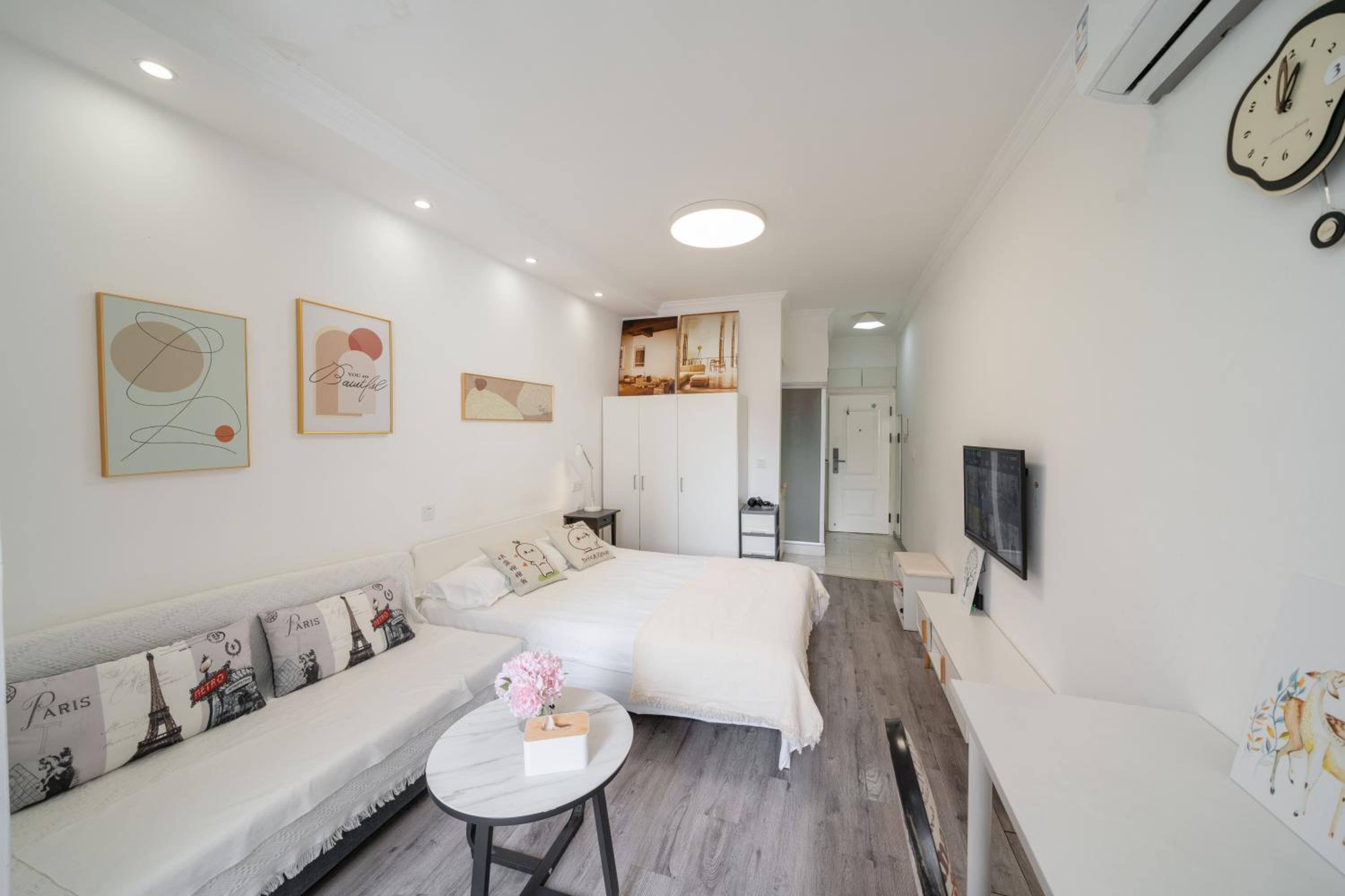 Jingyi Apartment