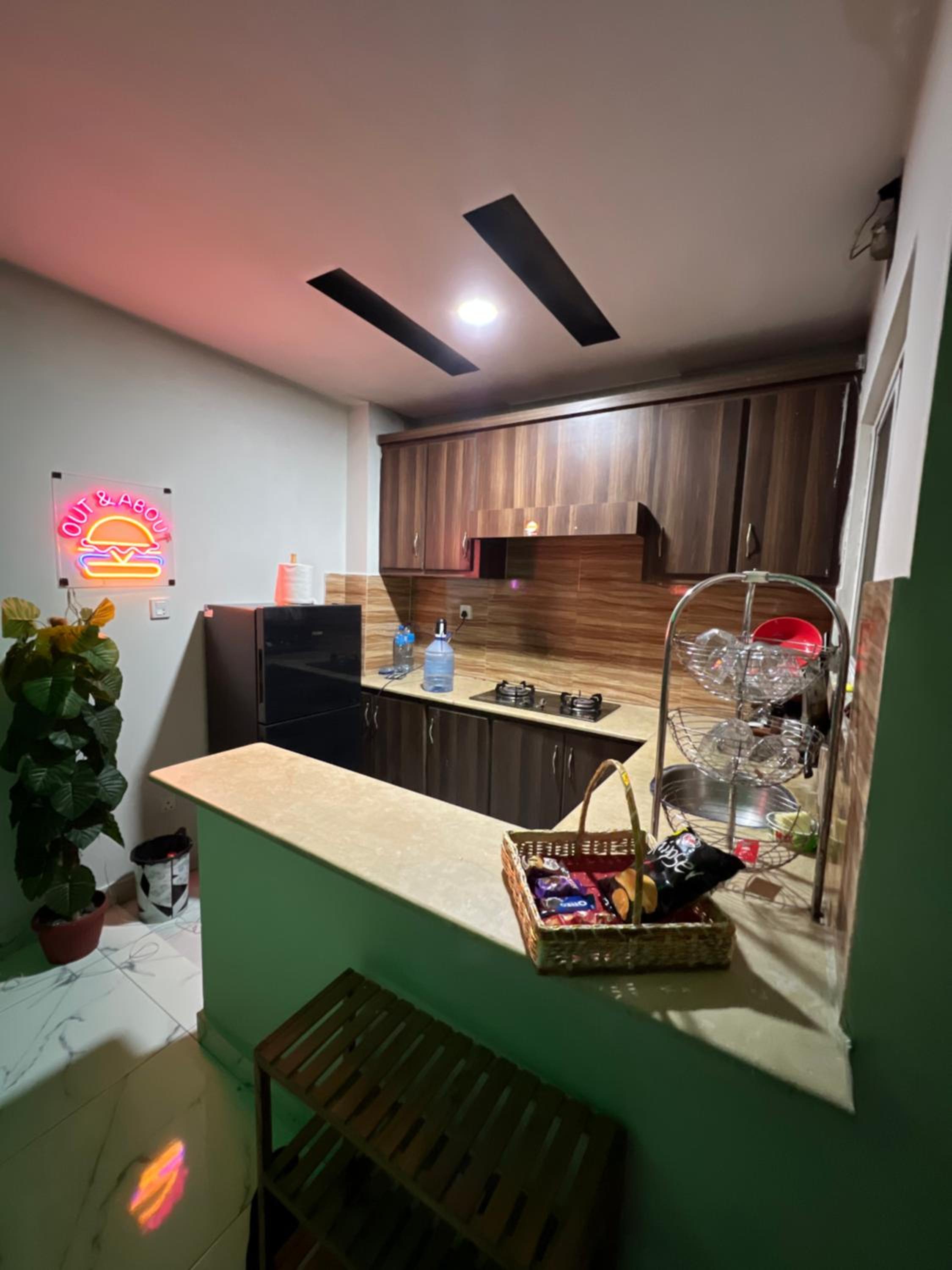 Luxury Versace Apartment Islamabad Netflix Secure