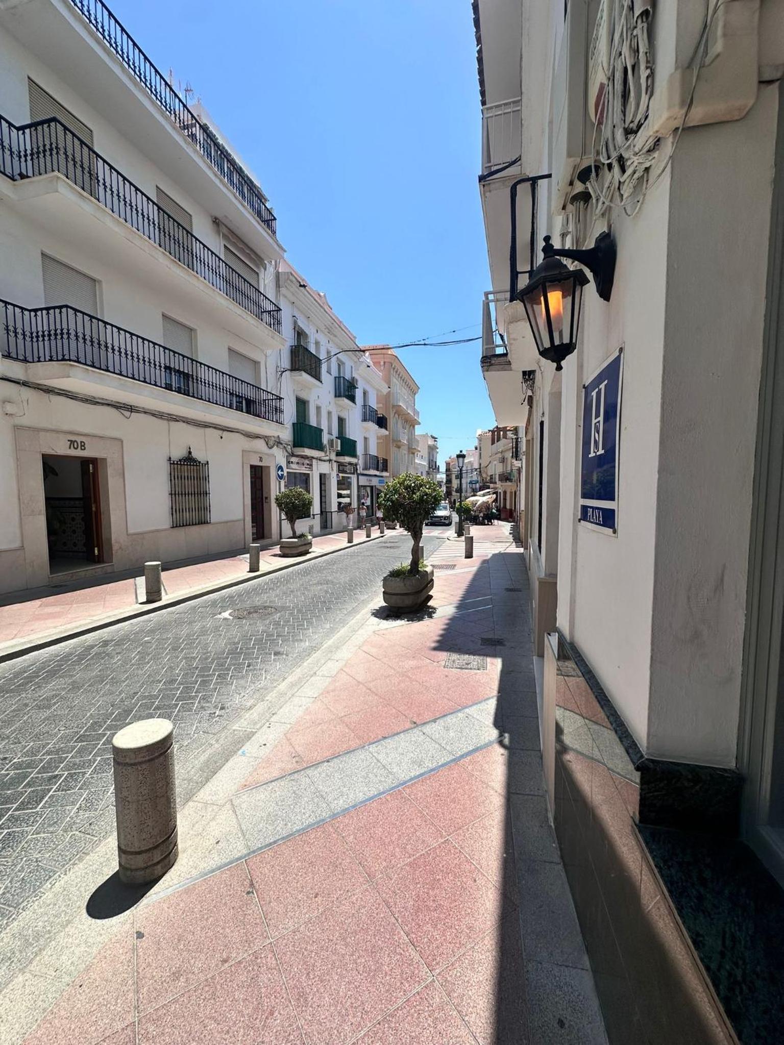 Hostal Montys