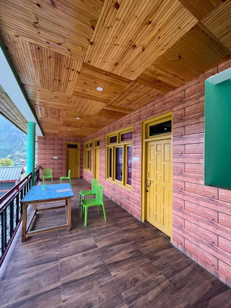 Sunrise guest House tosh view 4