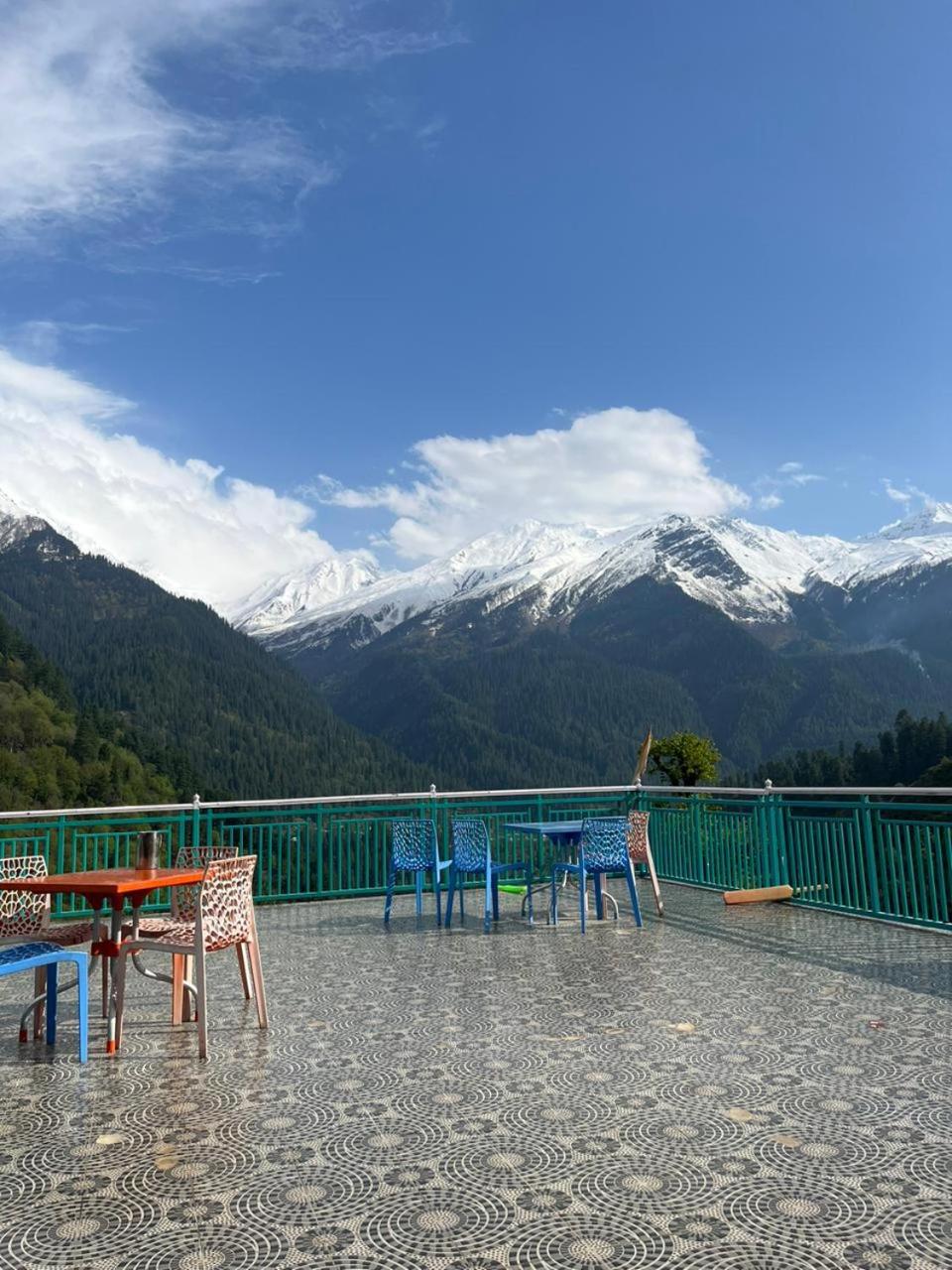 Sunrise guest House tosh view 5