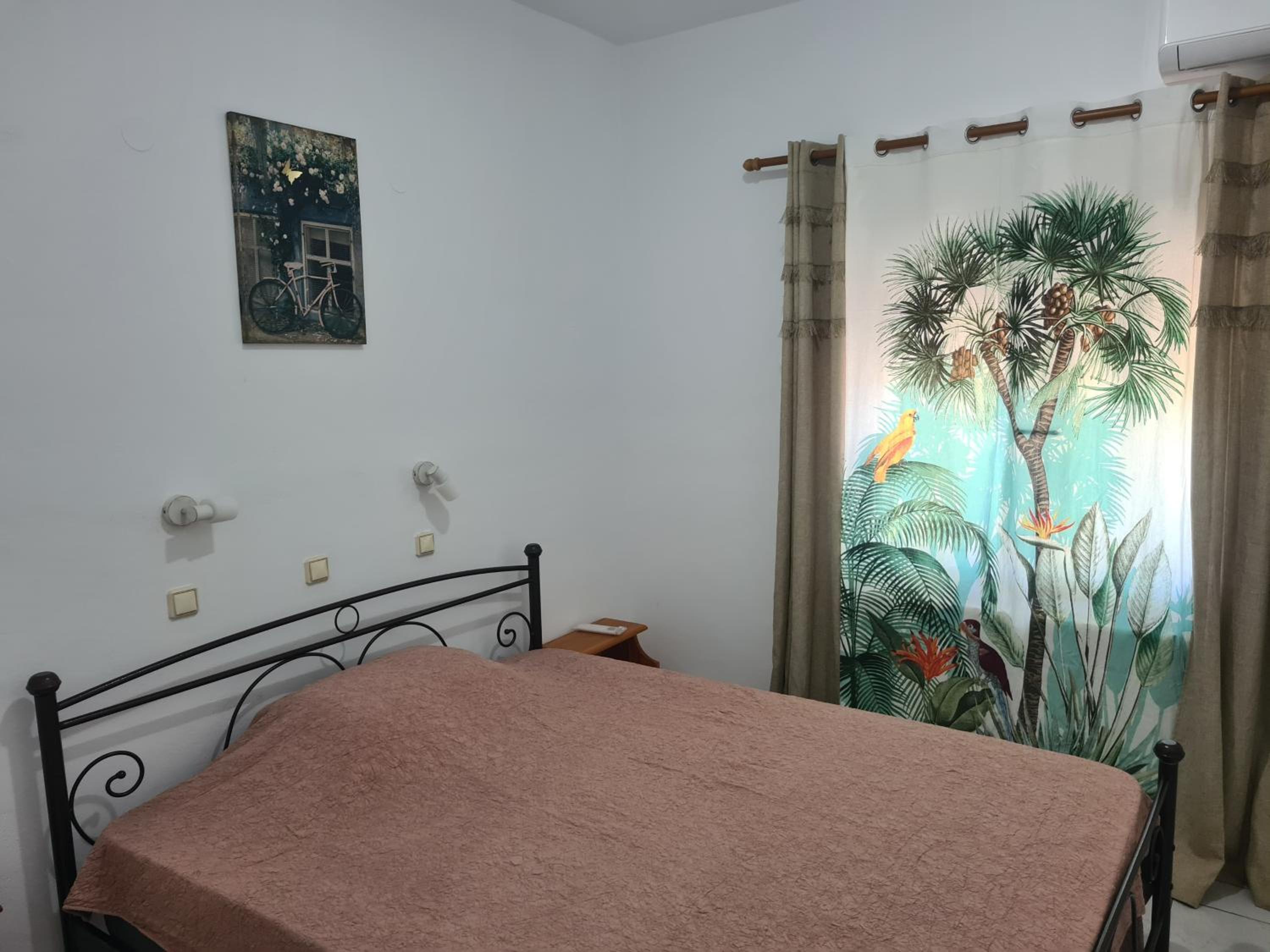 SPITIKARIOTIKO Ikarian Home