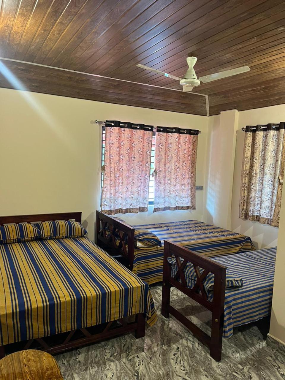 Hillside Homestay-Balgal view 2