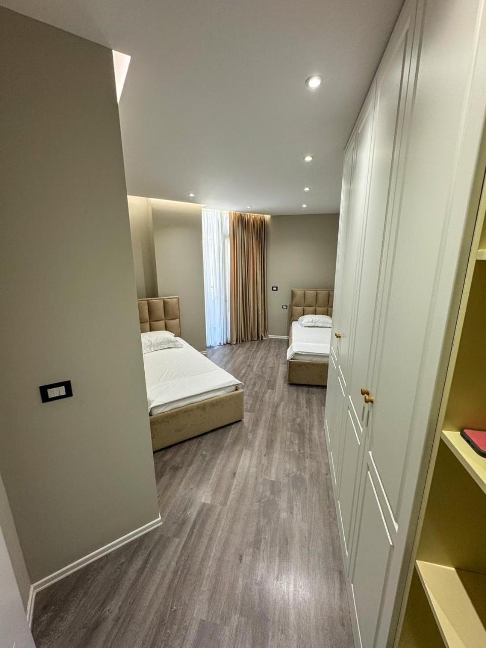 White Hill Apartment