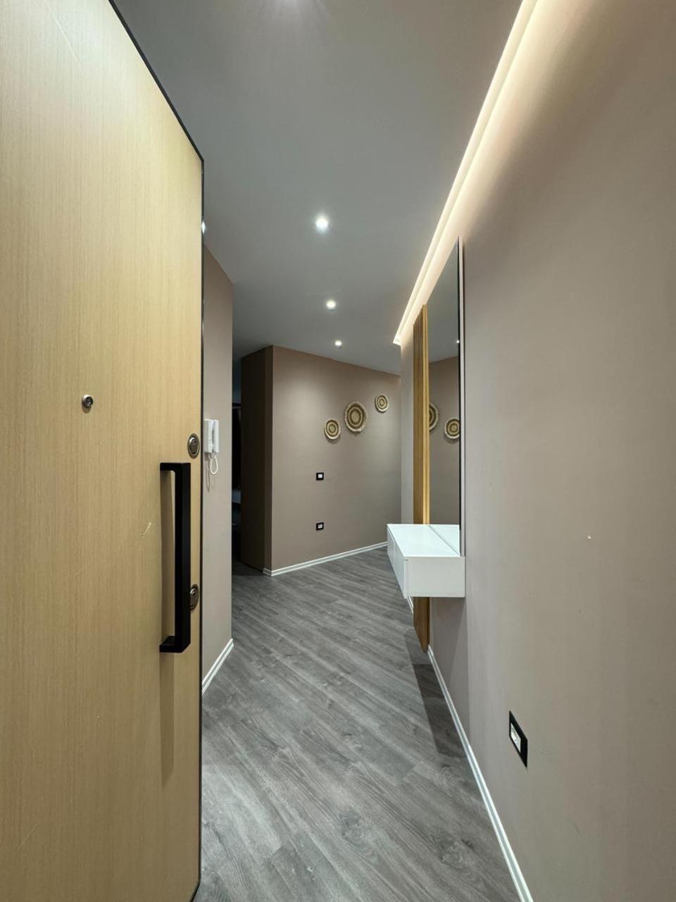White Hill Apartment