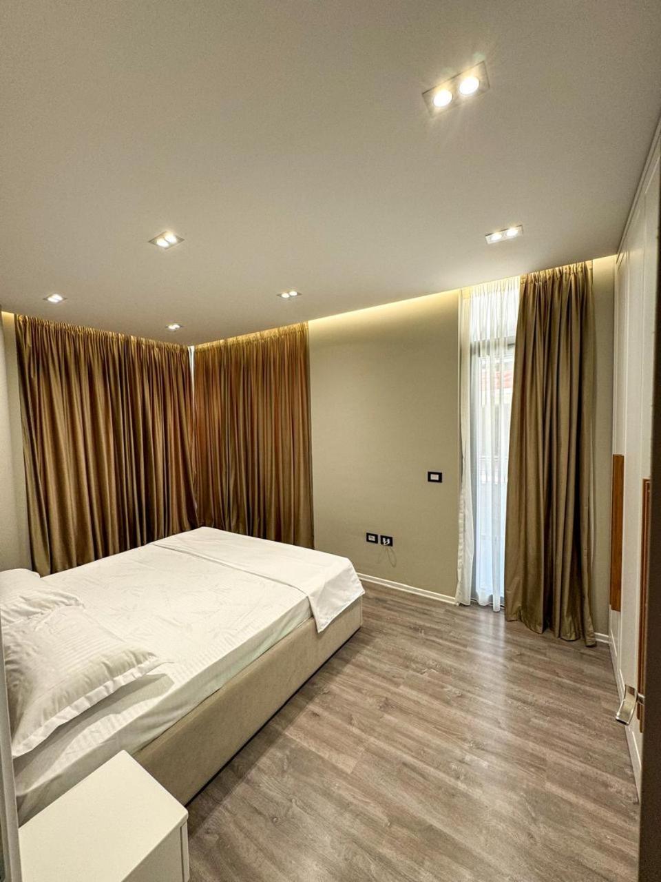 White Hill Apartment