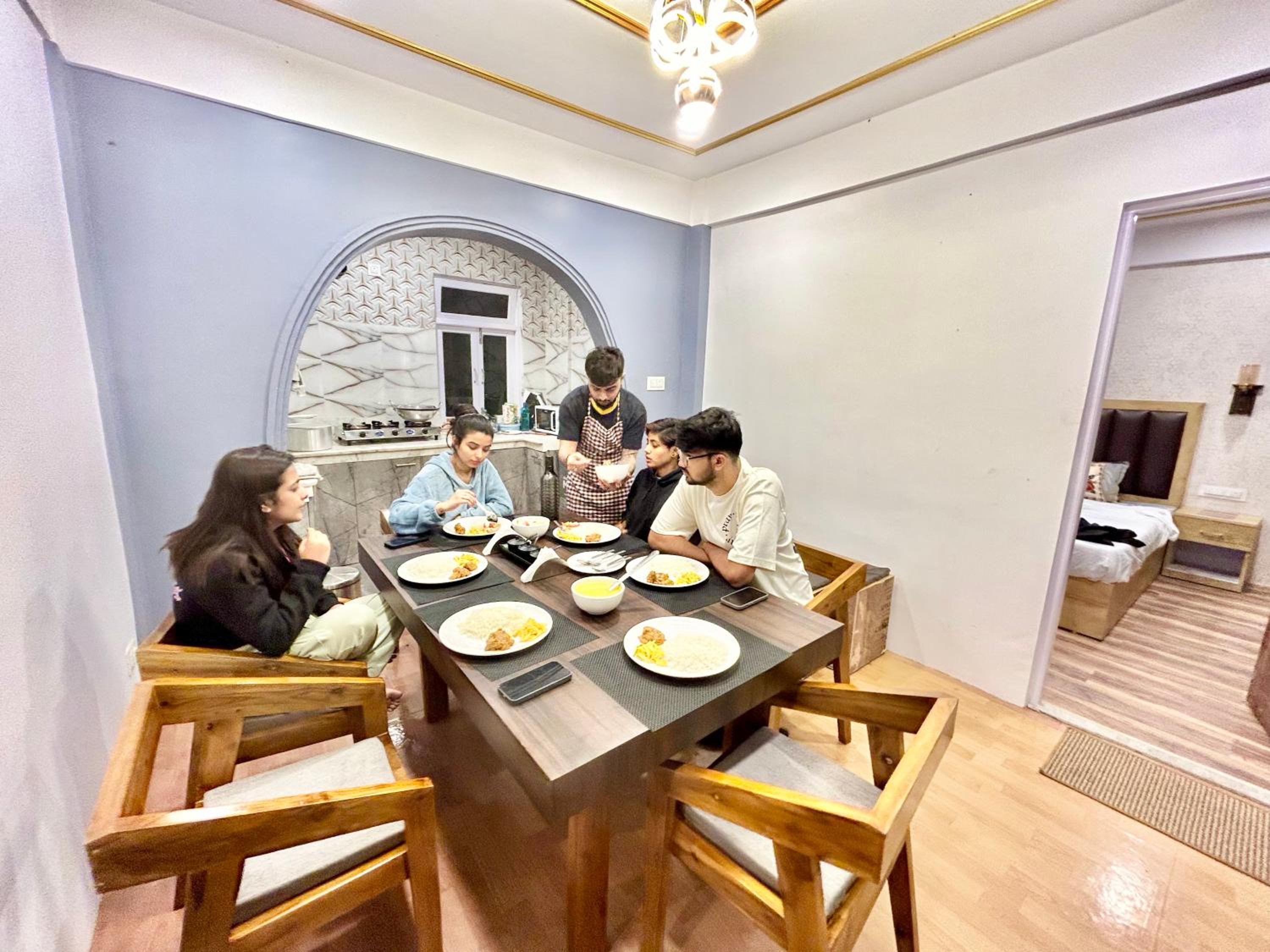 dining