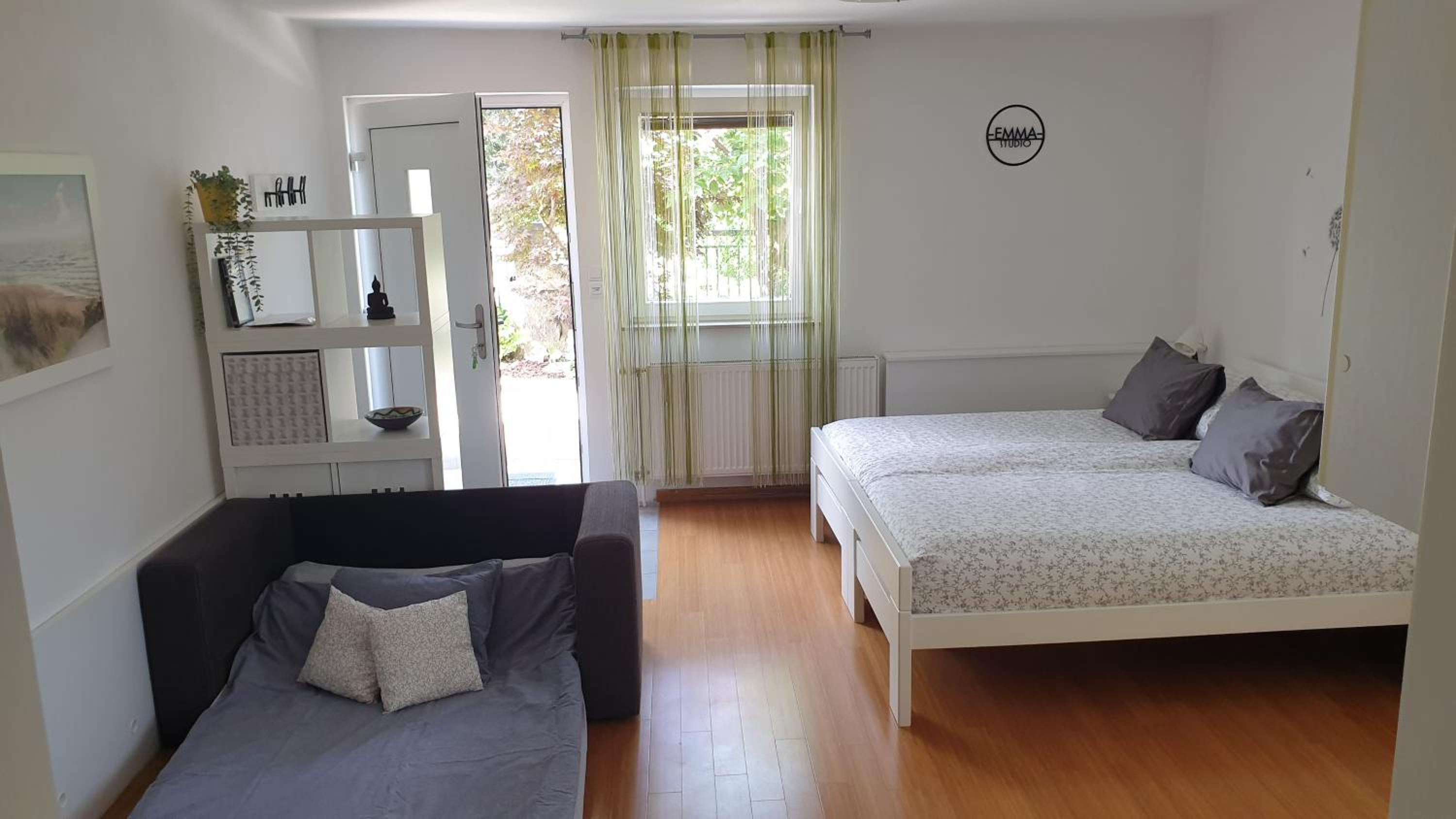 Studio EMMA Ljubljana - FREE parking, AC, Wifi view 4