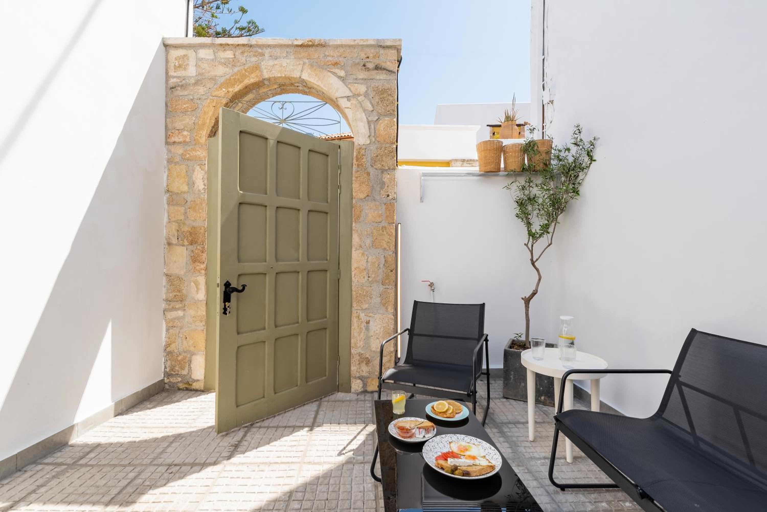 Lefka Hotel & Apartments — photo 81
