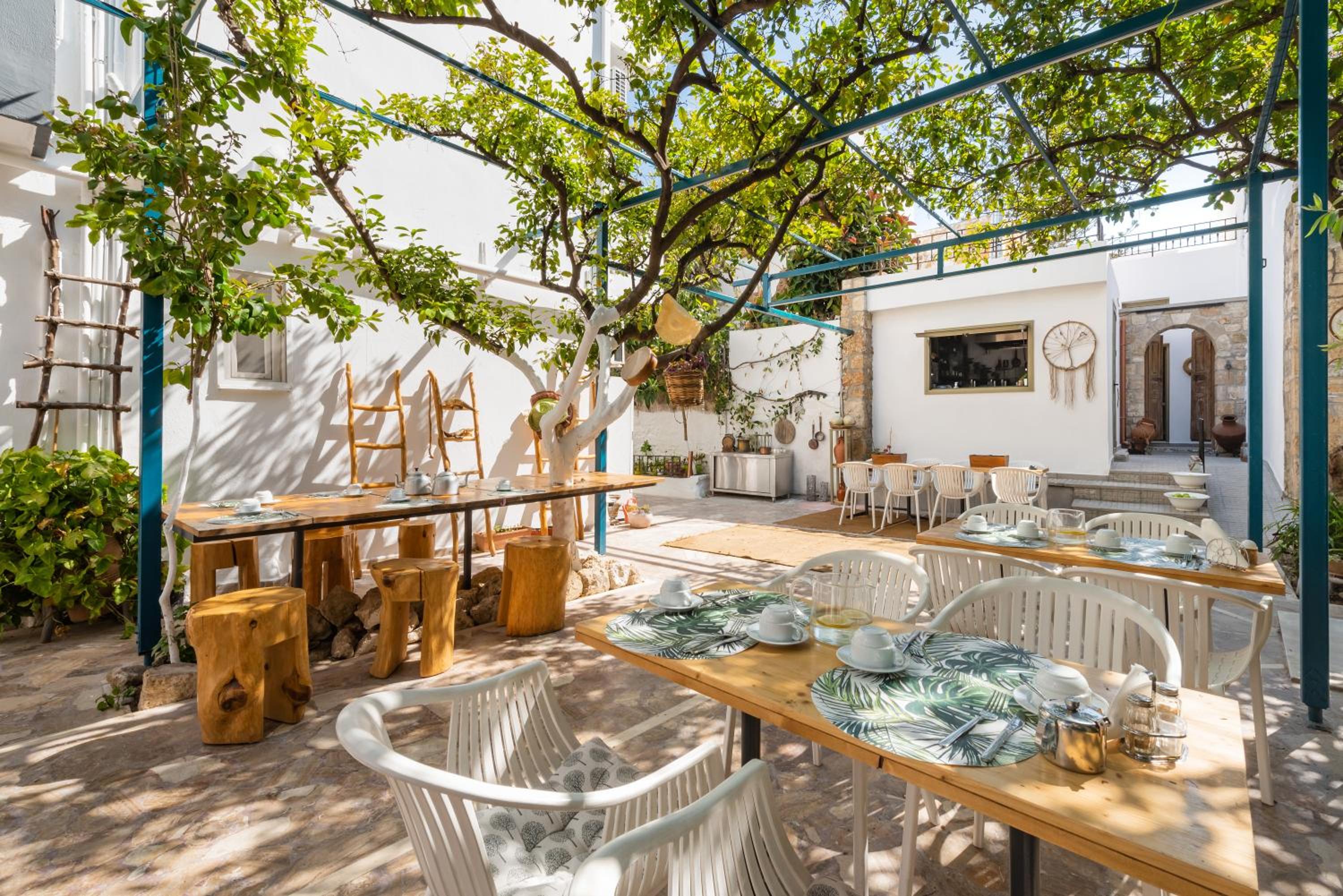 Lefka Hotel & Apartments — photo 17