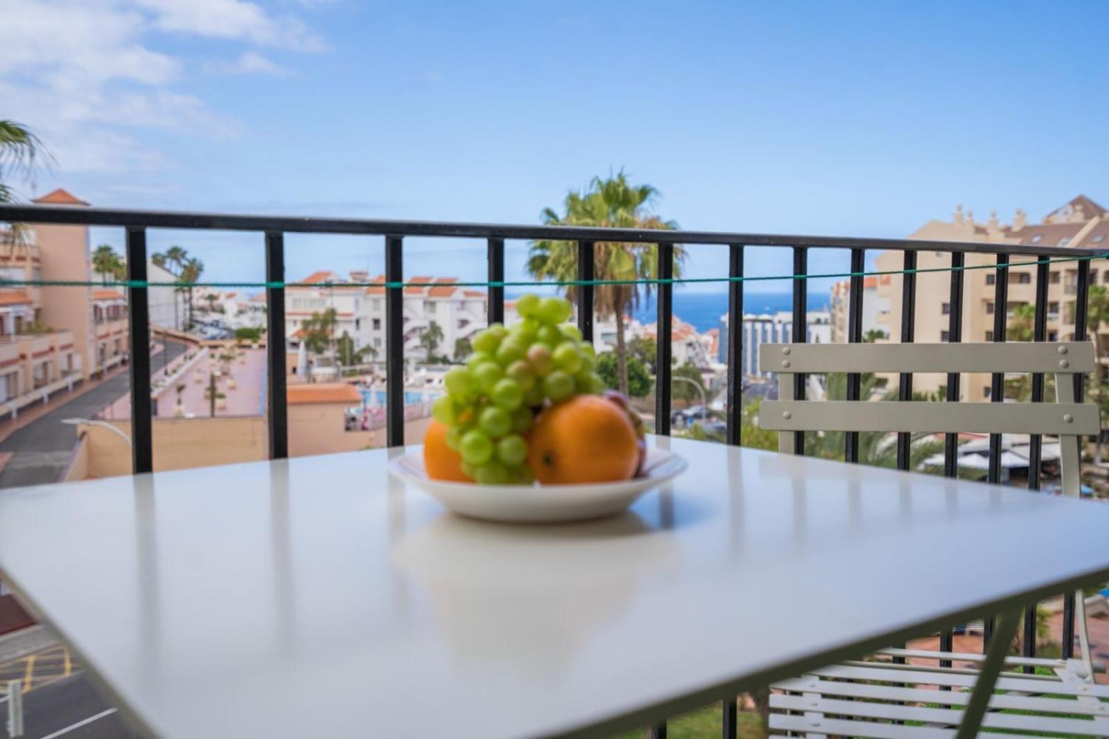 Noemi Blu Tenerife