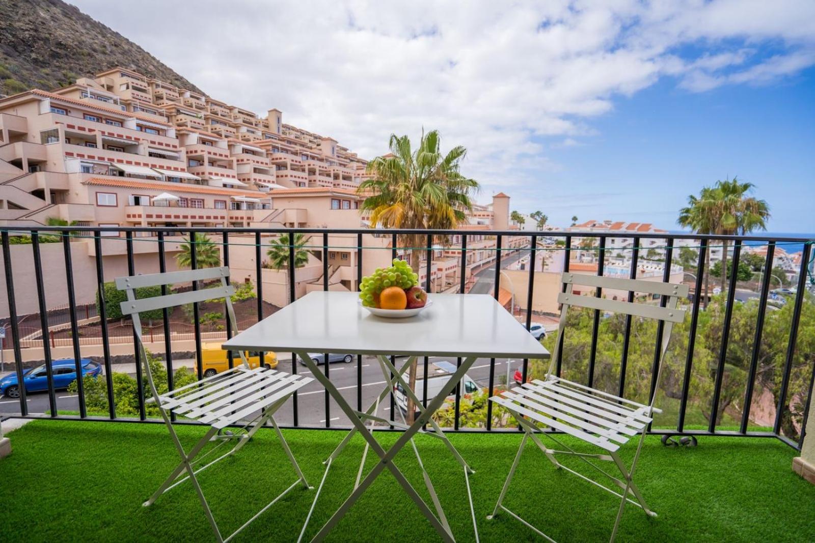 Noemi Blu Tenerife