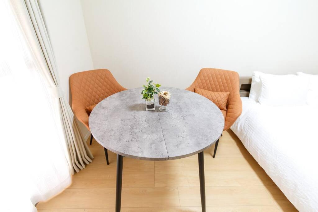 KOKO House-Free Parking-