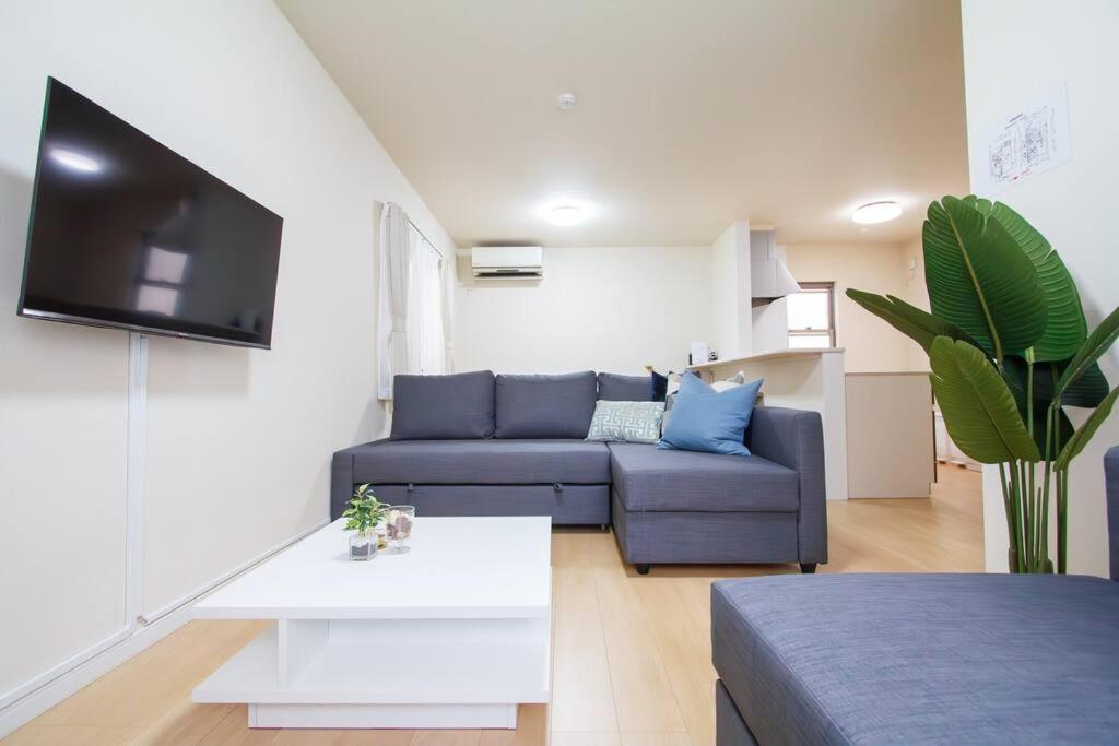 KOKO House-Free Parking-
