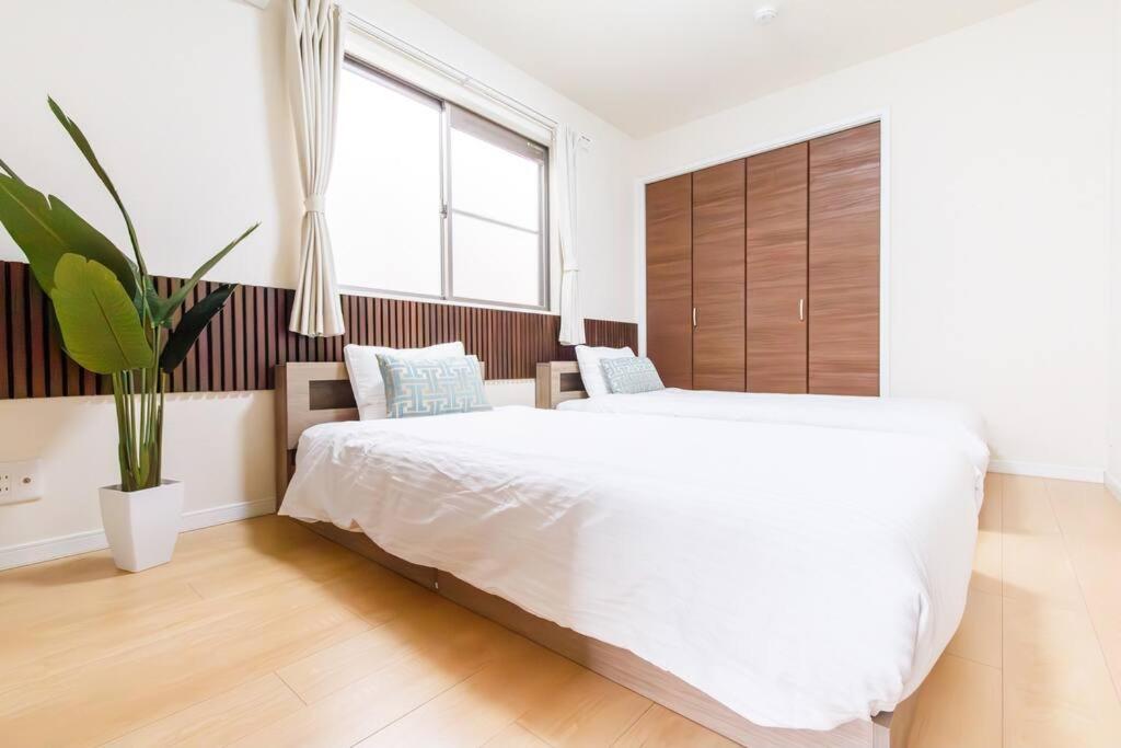 KOKO House-Free Parking-