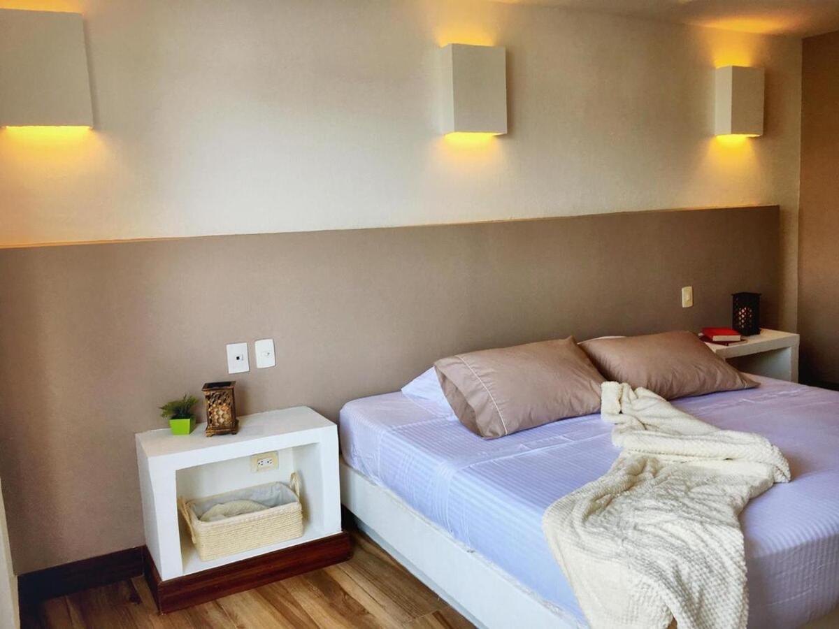 NEW Great Triplex 2BR W jacuzzi and 3 terraces