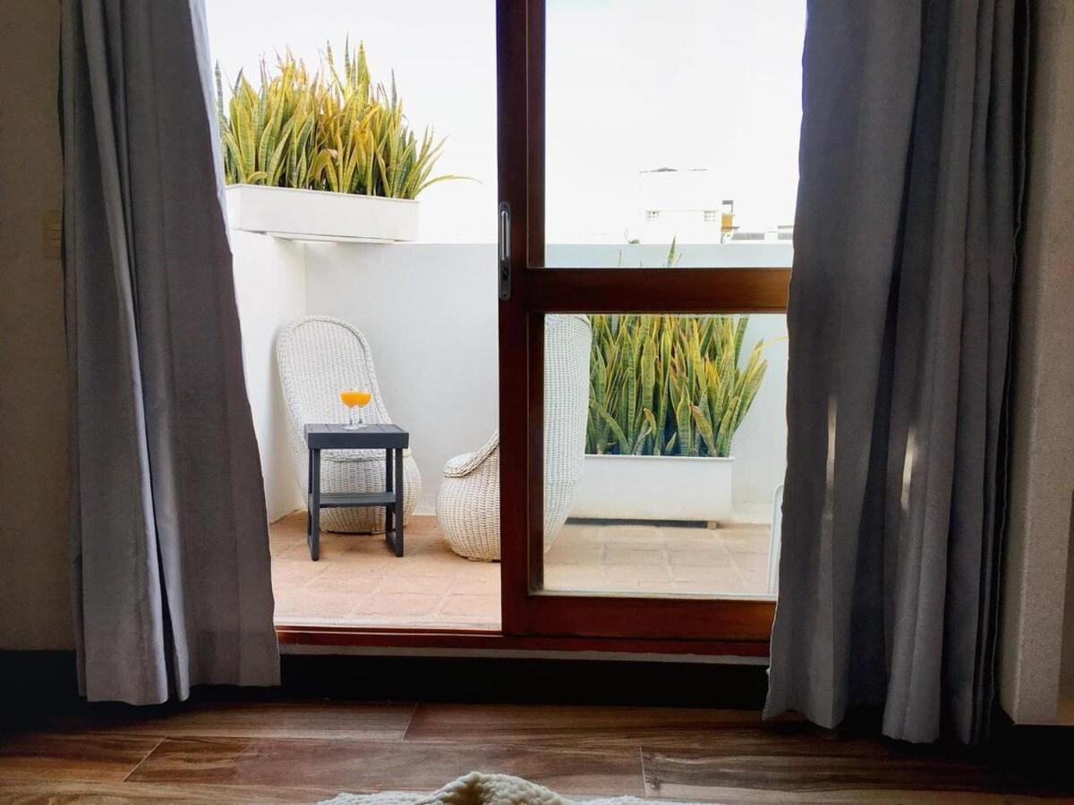 NEW Great Triplex 2BR W jacuzzi and 3 terraces
