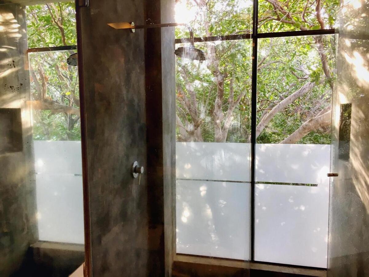 NEW Great Triplex 2BR W jacuzzi and 3 terraces